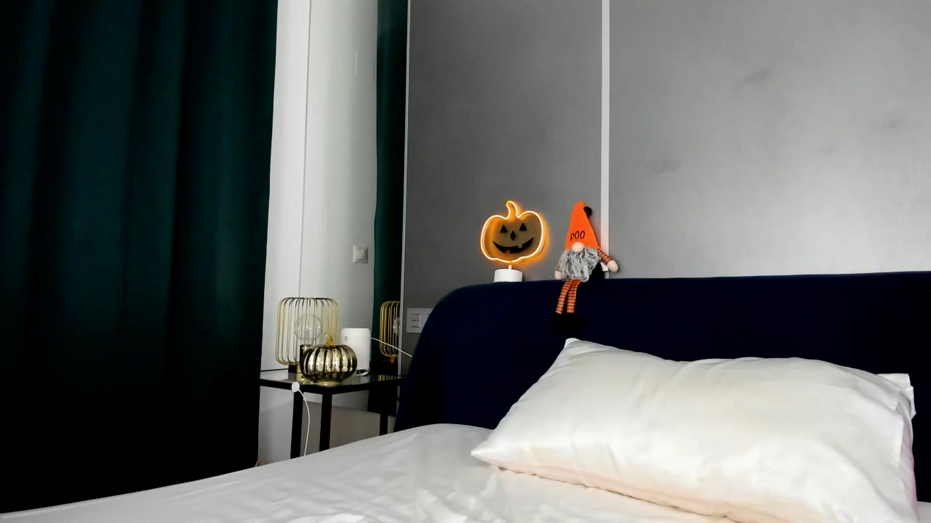Gallery image thumbnail from BriannaHeiss's myfreecams stream on, 10/06/2023, 23:03 image 1 of 20