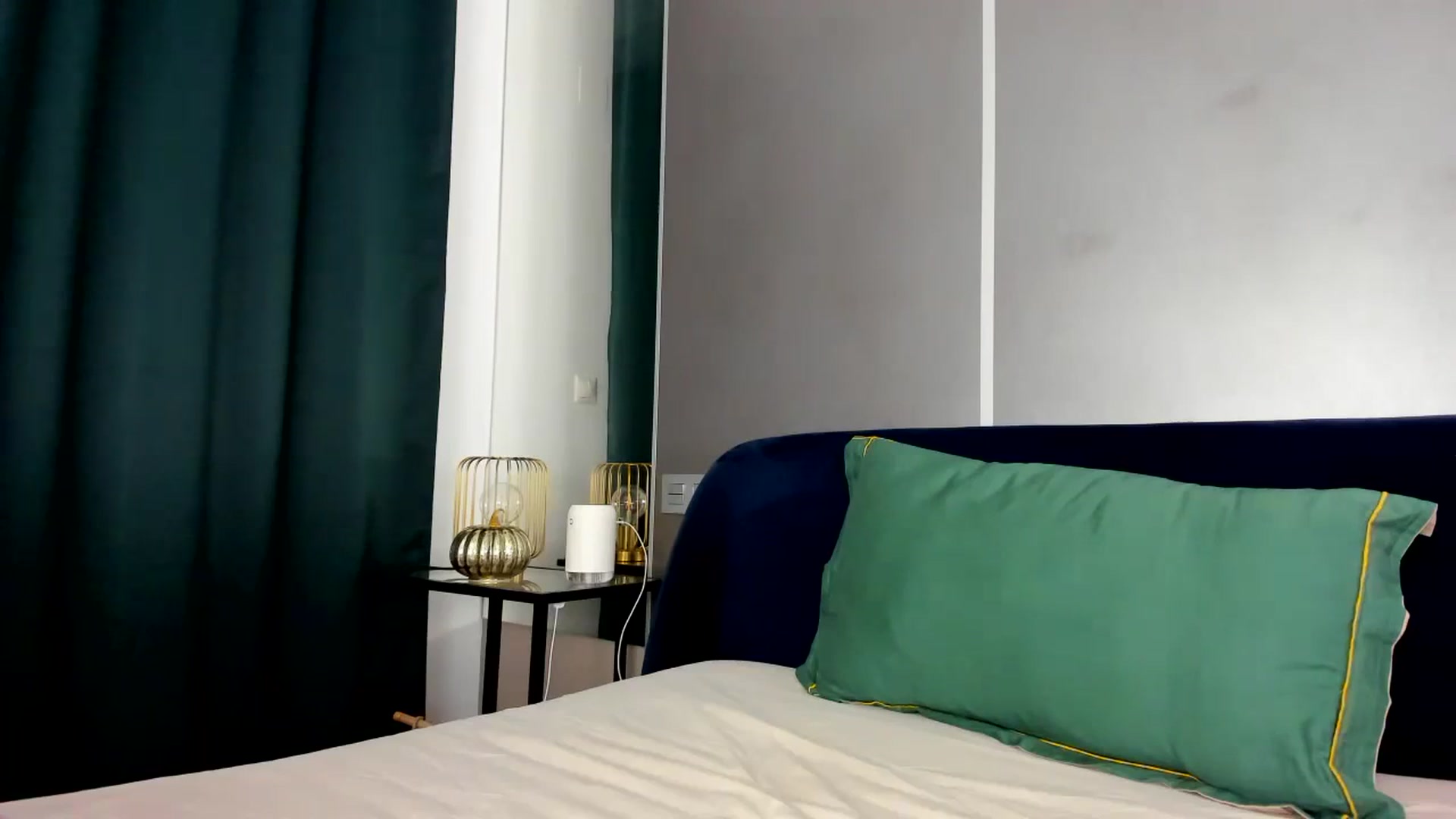 Gallery image thumbnail from BriannaHeiss's myfreecams stream on, 11/10/2023, 23:50 image 6 of 20