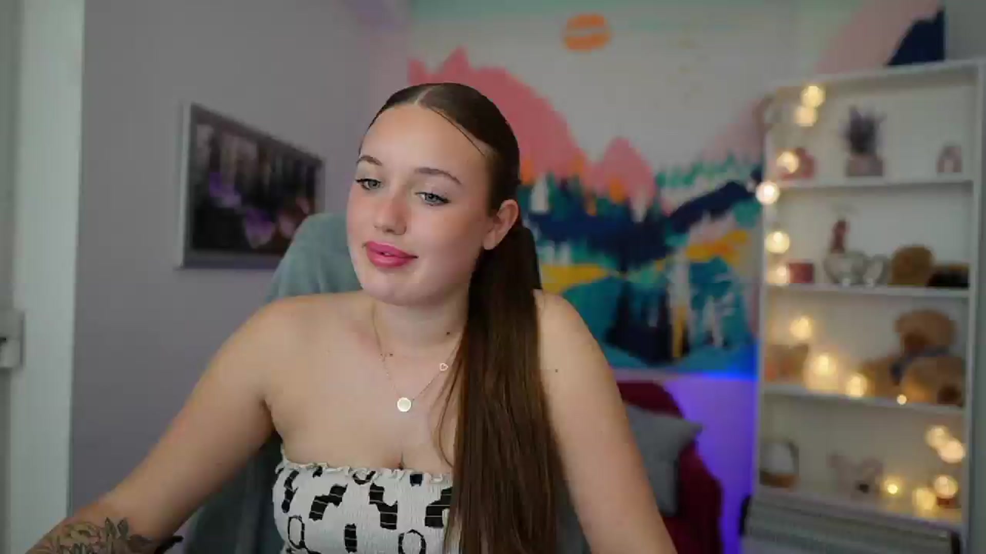 Gallery image thumbnail from Brianna_Nice's myfreecams stream on, 11/11/2024, 21:29 image 6 of 20