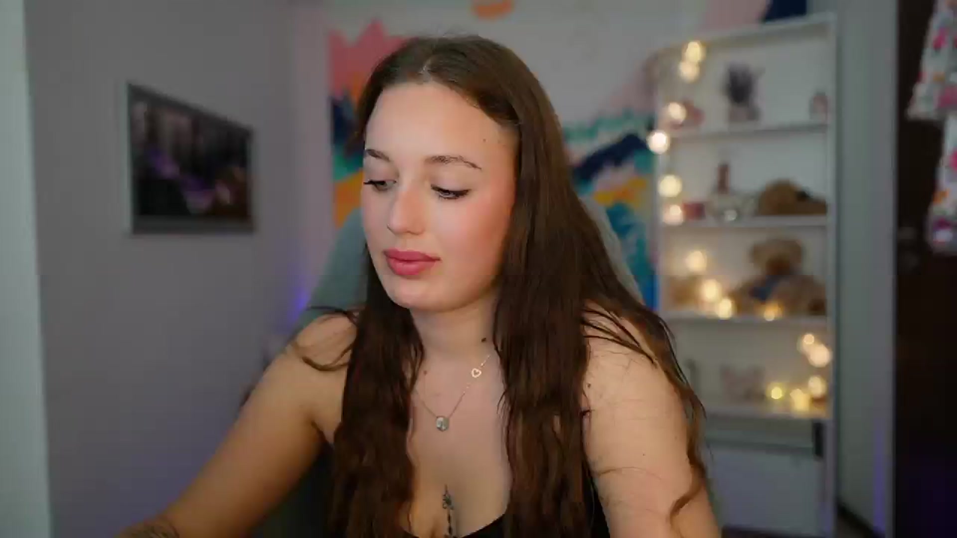 Gallery image thumbnail from Brianna_Nice's myfreecams stream on, 12/01/2024, 24:00 image 17 of 20