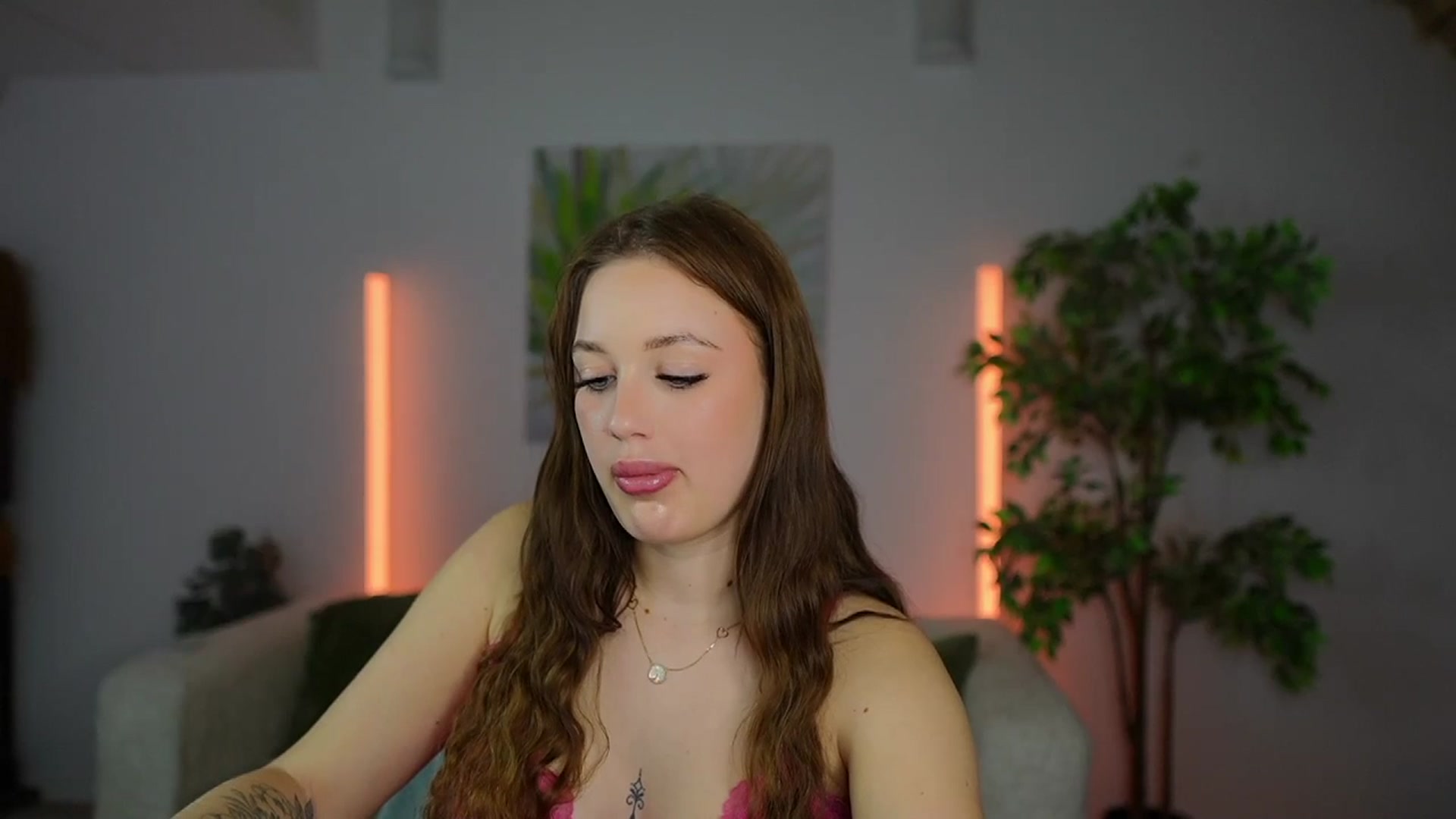Gallery image thumbnail from Brianna_Nice's myfreecams stream on, 12/04/2024, 21:22 image 3 of 20