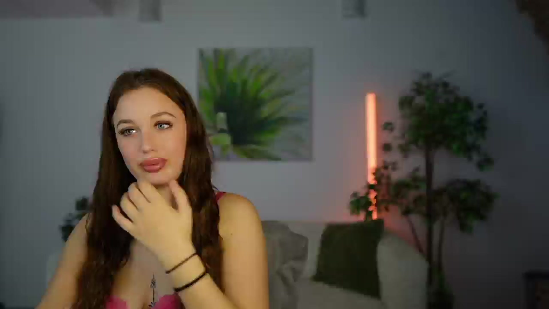 Gallery image thumbnail from Brianna_Nice's myfreecams stream on, 12/08/2024, 18:09 image 14 of 20