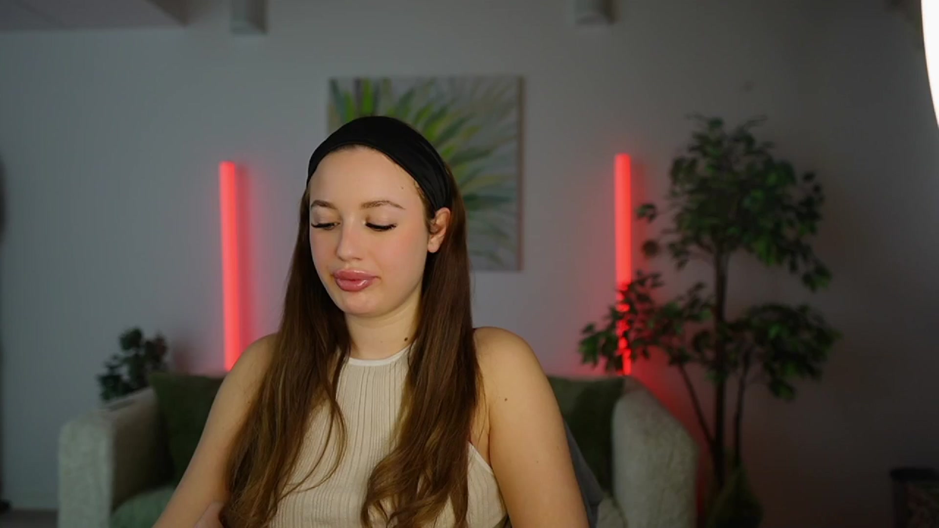 Gallery image thumbnail from Brianna_Nice's myfreecams stream on, 12/10/2024, 20:56 image 1 of 20