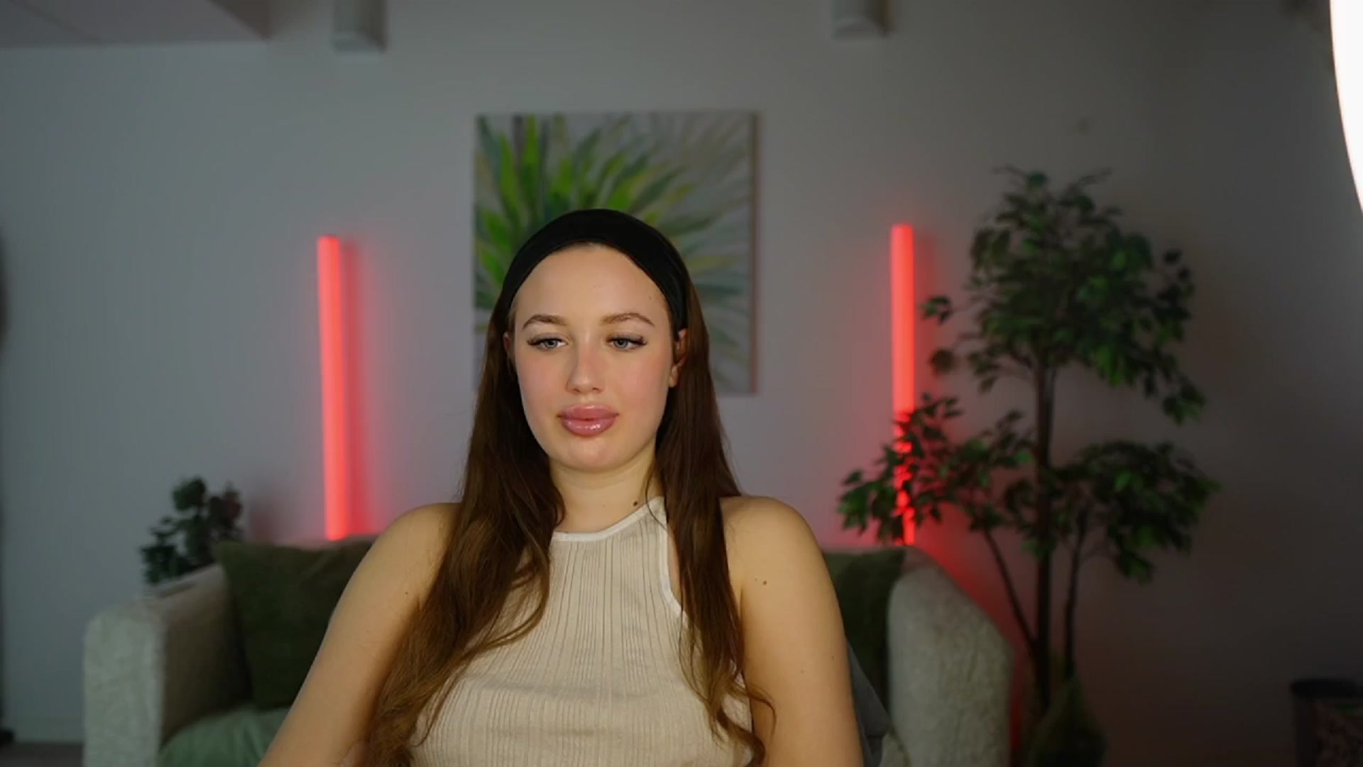 Gallery image thumbnail from Brianna_Nice's myfreecams stream on, 12/10/2024, 20:56 image 20 of 20