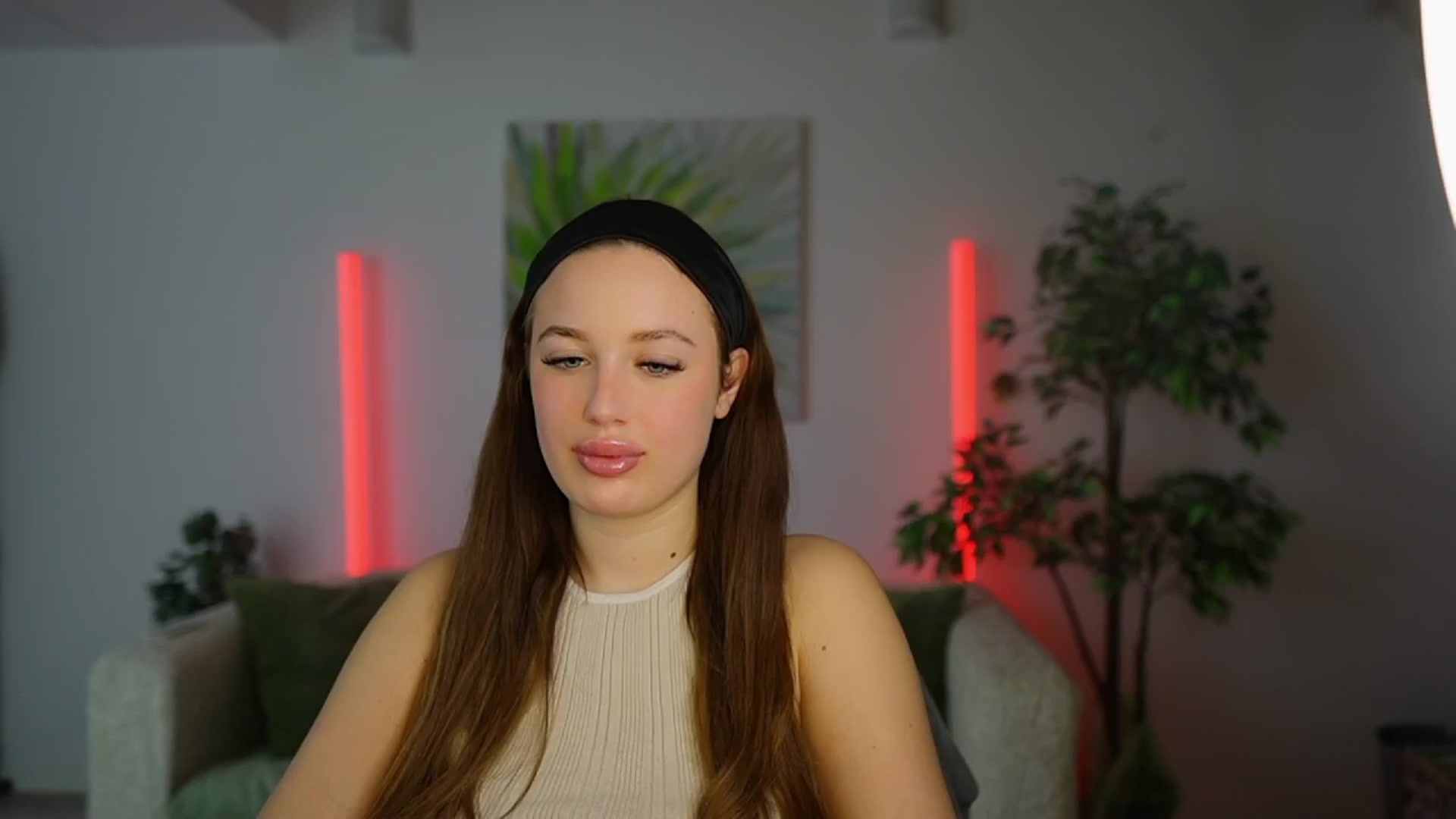 Gallery image thumbnail from Brianna_Nice's myfreecams stream on, 12/10/2024, 20:56 image 5 of 20