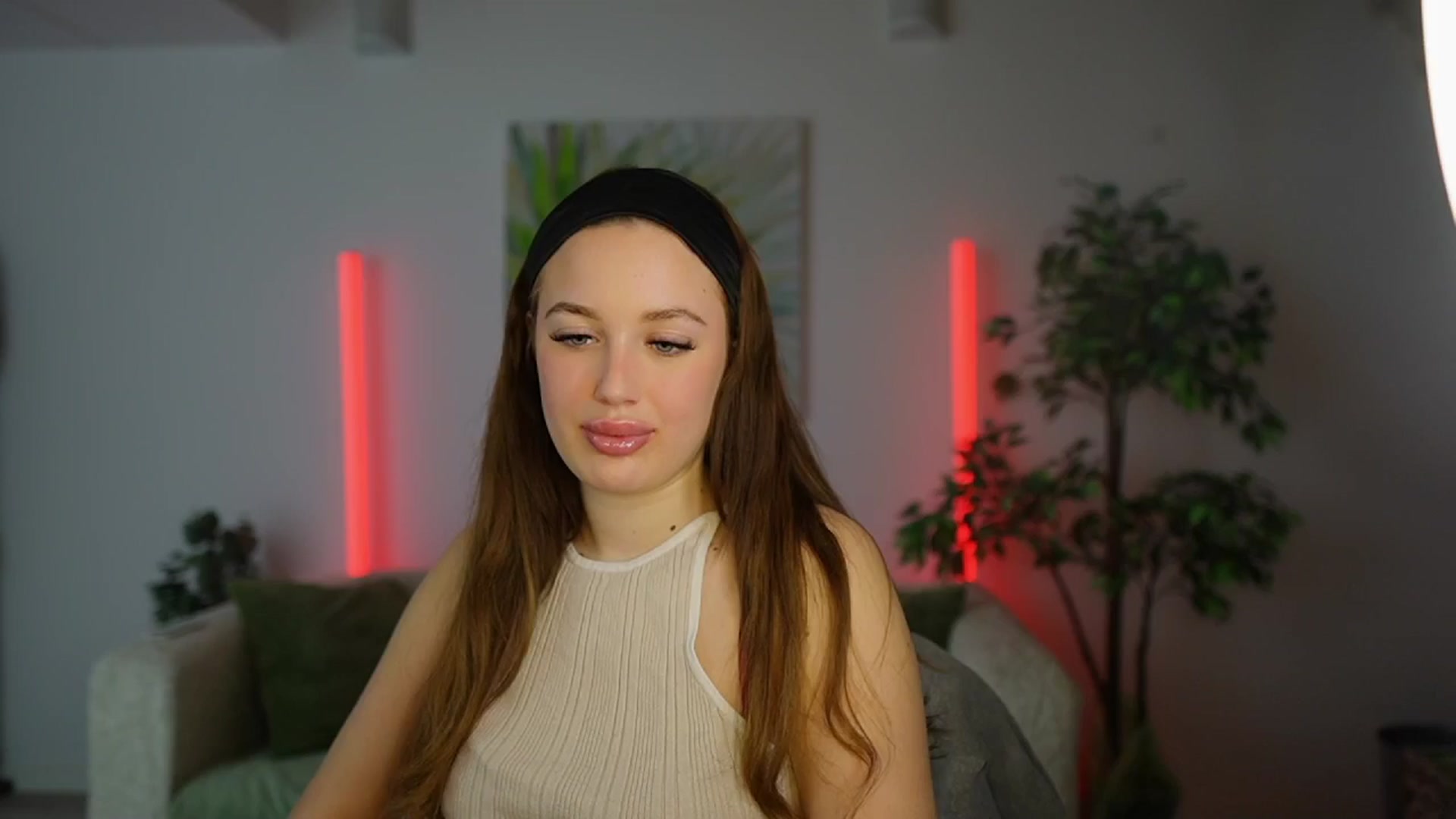 Gallery image thumbnail from Brianna_Nice's myfreecams stream on, 12/10/2024, 20:56 image 14 of 20