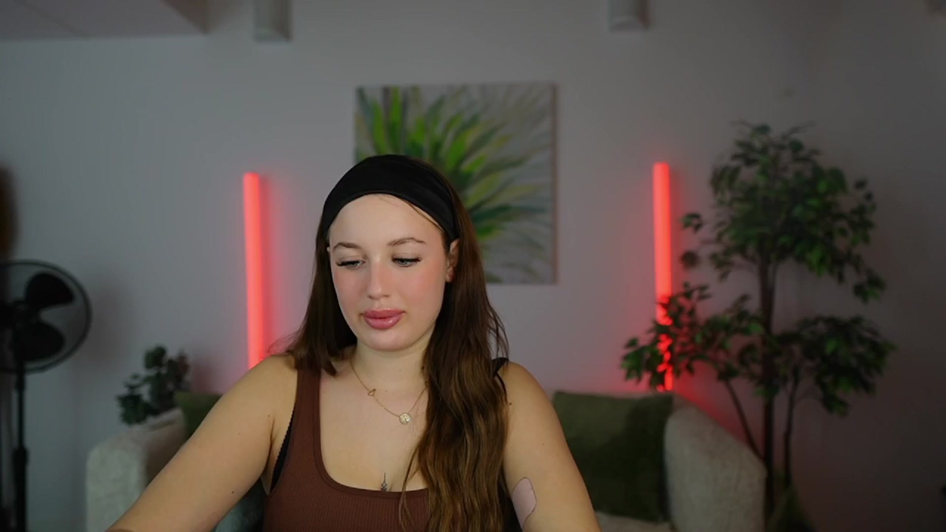 Gallery image thumbnail from Brianna_Nice's myfreecams stream on, 12/11/2024, 20:03 image 6 of 20
