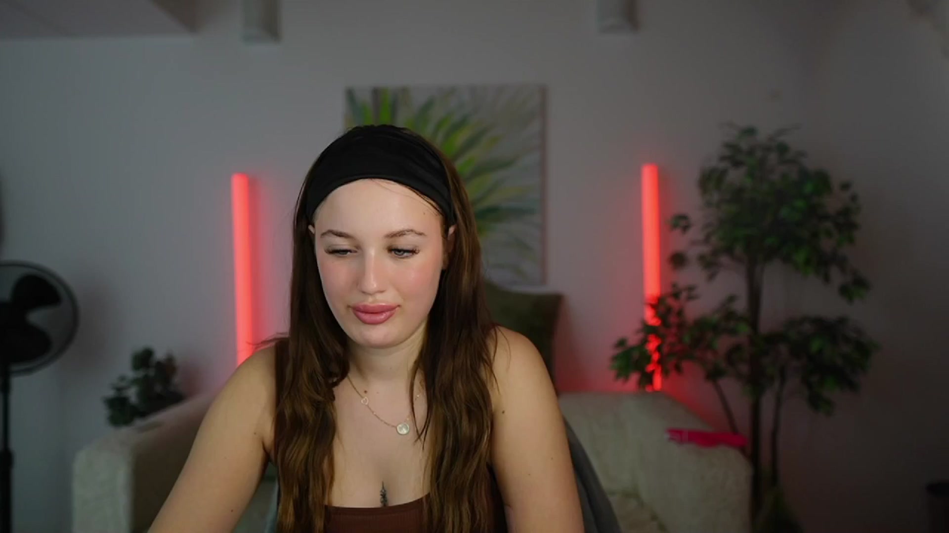 Gallery image thumbnail from Brianna_Nice's myfreecams stream on, 12/11/2024, 21:56 image 18 of 20