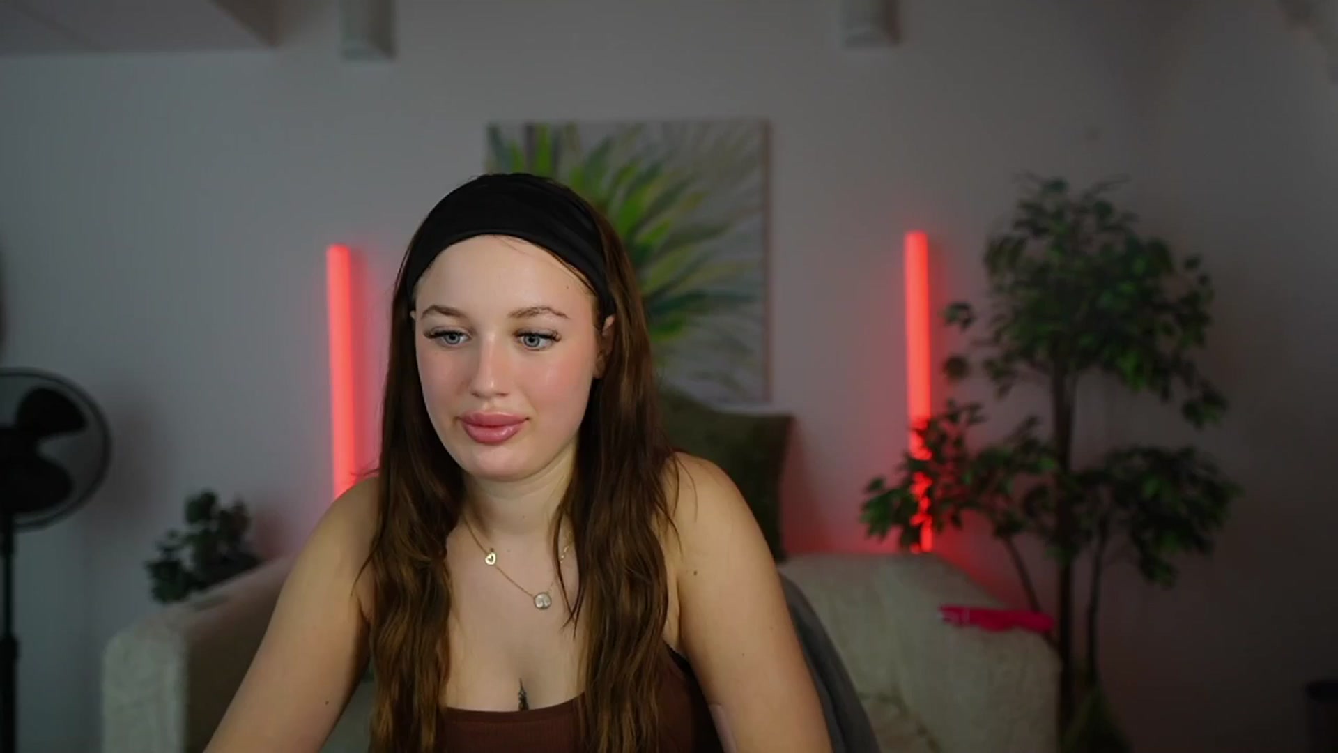 Gallery image thumbnail from Brianna_Nice's myfreecams stream on, 12/11/2024, 21:56 image 17 of 20