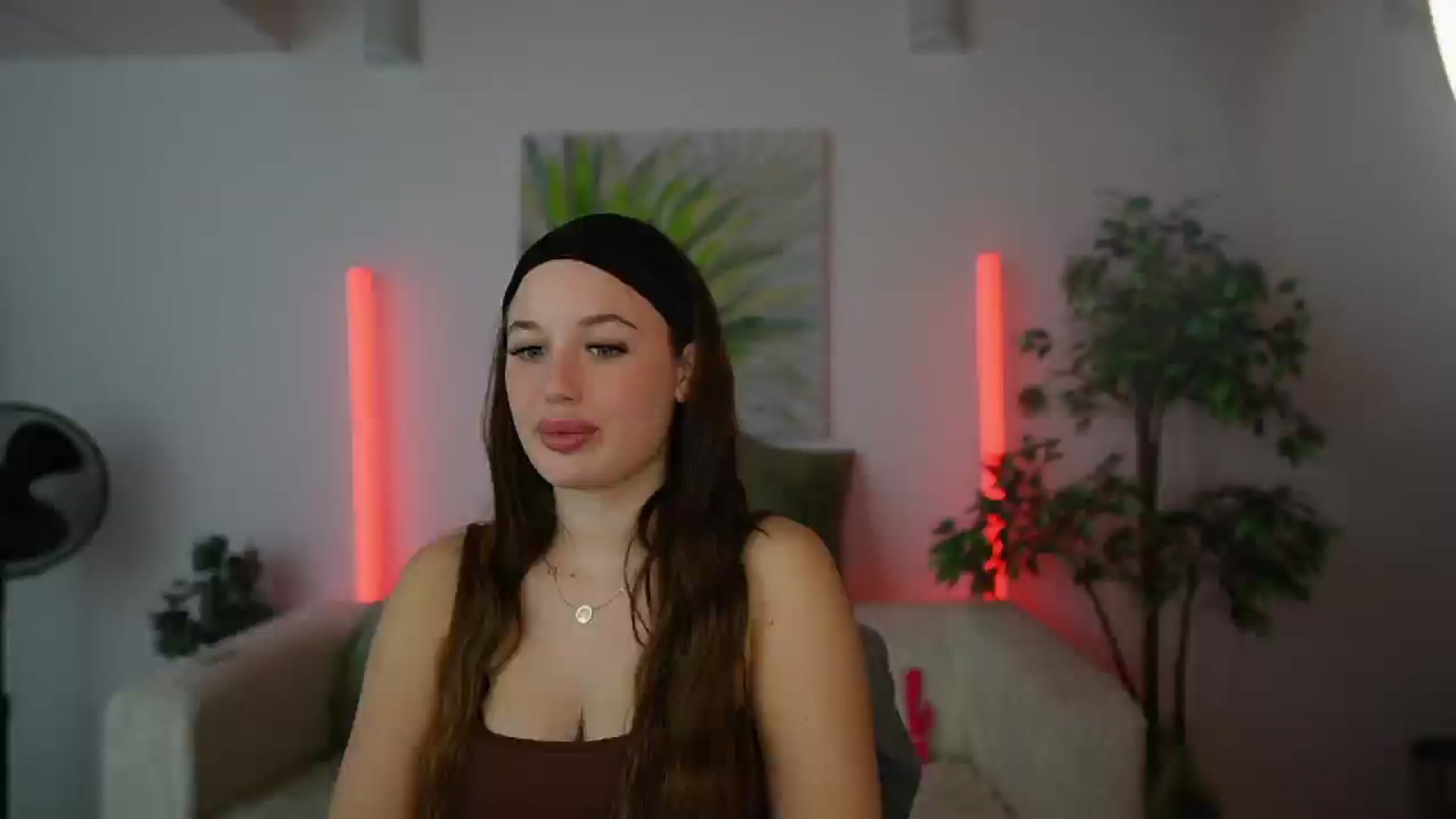 Gallery image thumbnail from Brianna_Nice's myfreecams stream on, 12/11/2024, 23:29 image 15 of 20