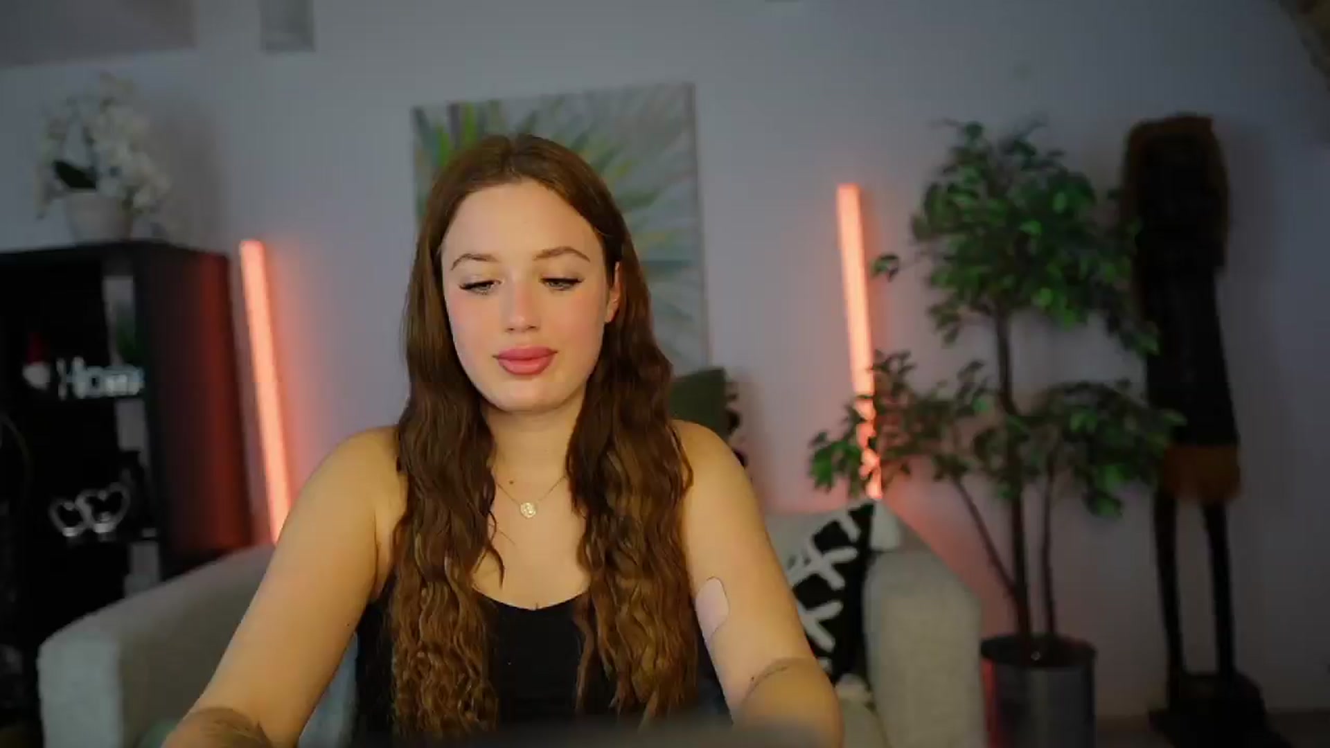 Gallery image thumbnail from Brianna_Nice's myfreecams stream on, 12/13/2024, 24:31 image 10 of 20