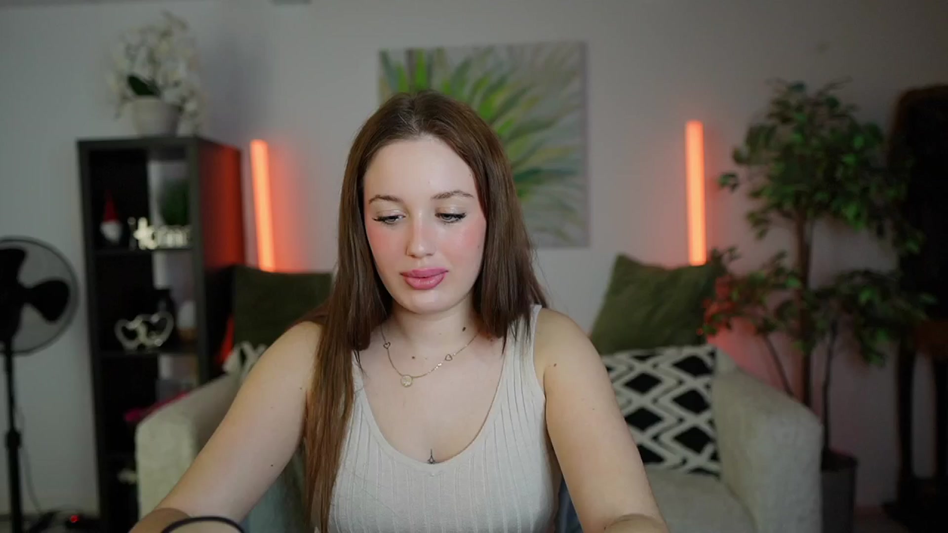 Gallery image thumbnail from Brianna_Nice's myfreecams stream on, 12/17/2024, 20:04 image 15 of 20