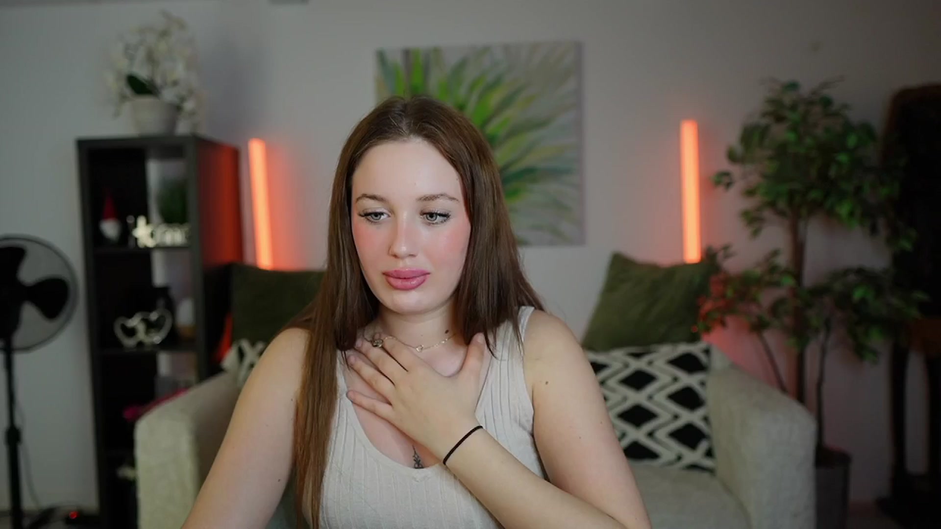 Gallery image thumbnail from Brianna_Nice's myfreecams stream on, 12/17/2024, 20:04 image 18 of 20