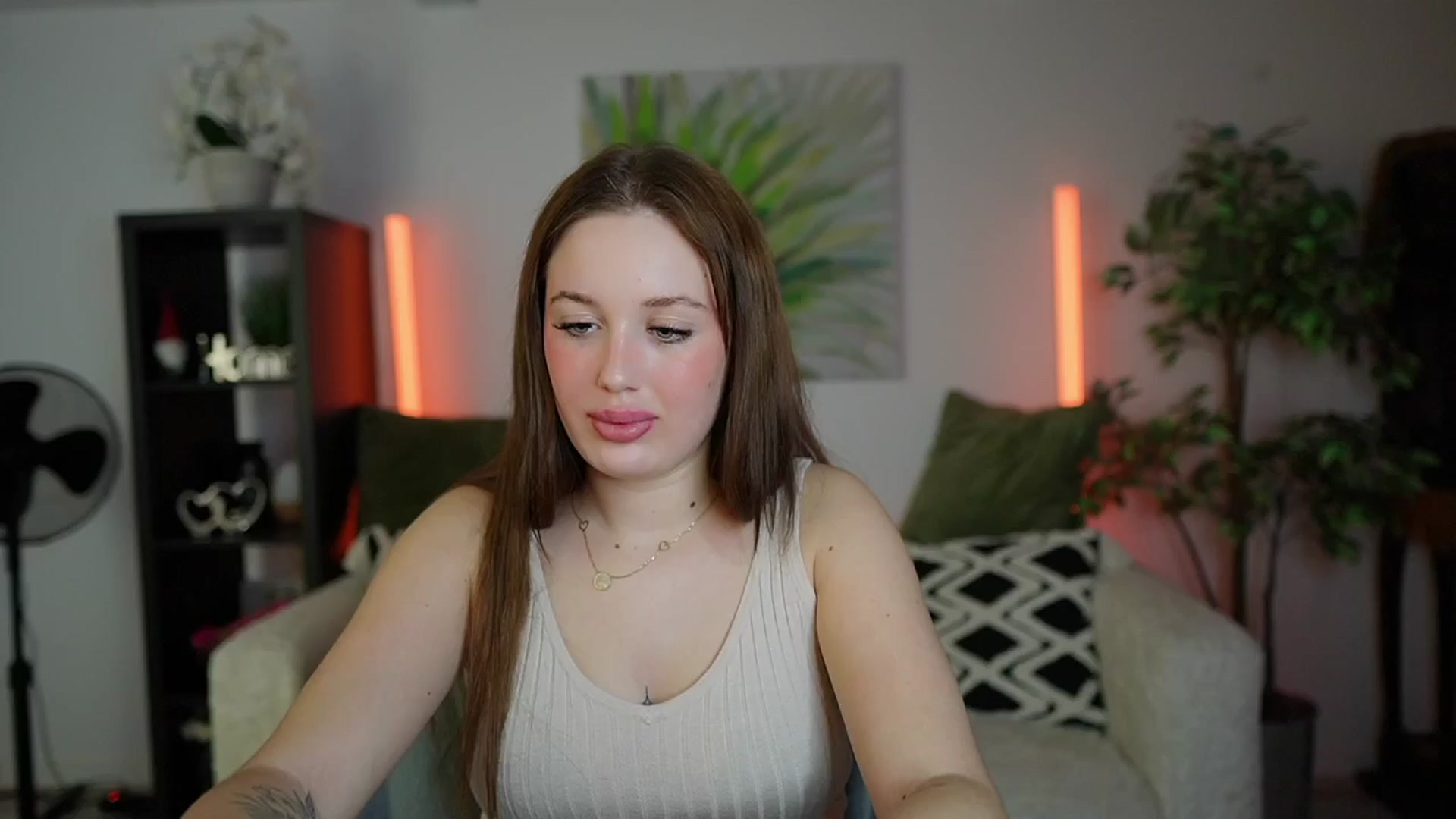 Gallery image thumbnail from Brianna_Nice's myfreecams stream on, 12/17/2024, 20:04 image 19 of 20