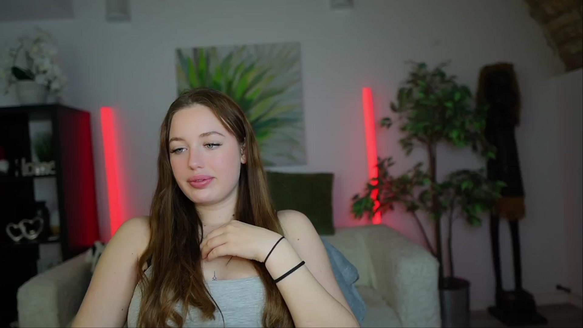 Gallery image thumbnail from Brianna_Nice's myfreecams stream on, 12/22/2024, 20:34 image 12 of 20
