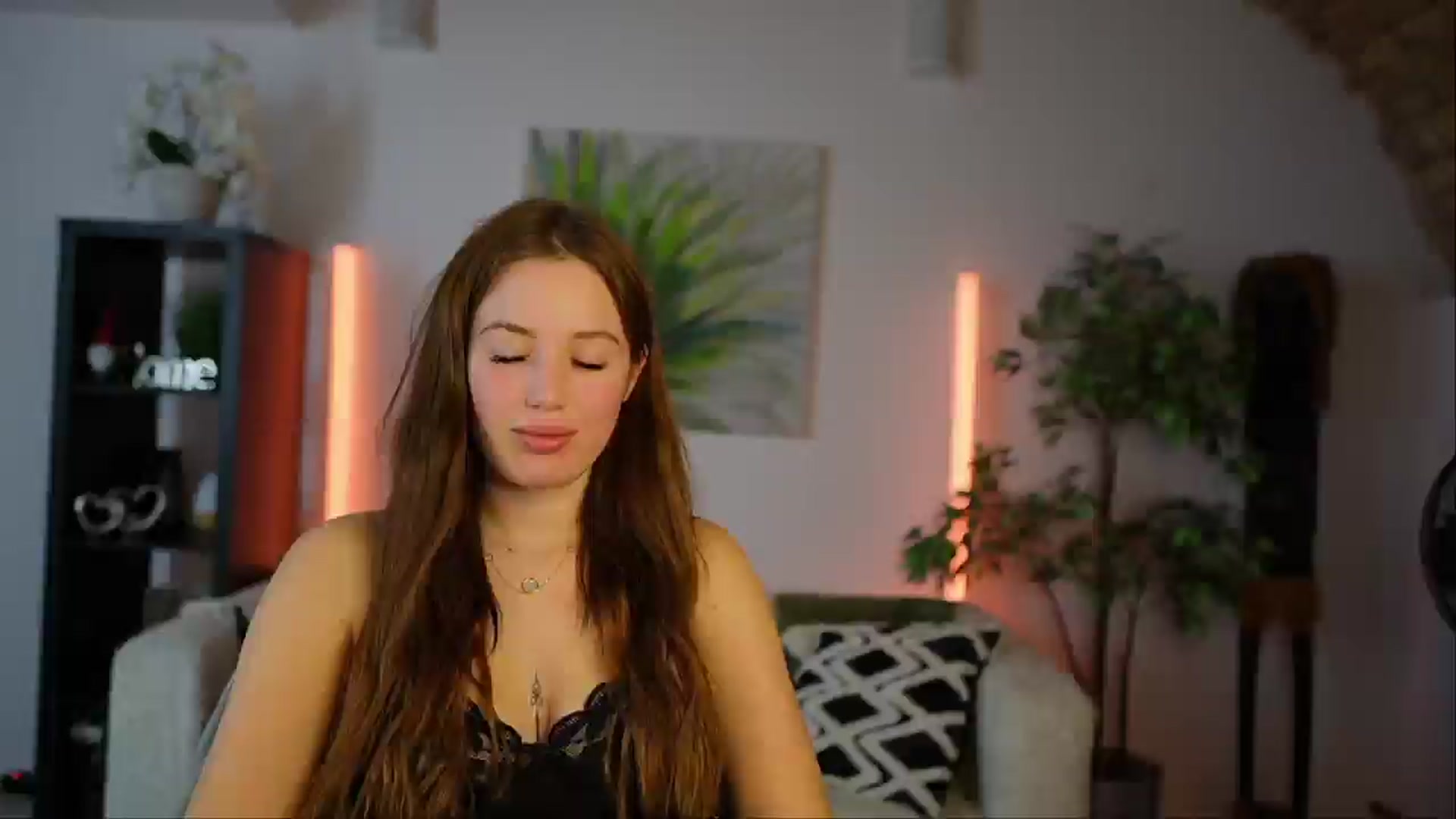 Gallery image thumbnail from Brianna_Nice's myfreecams stream on, 12/28/2024, 23:54 image 15 of 20