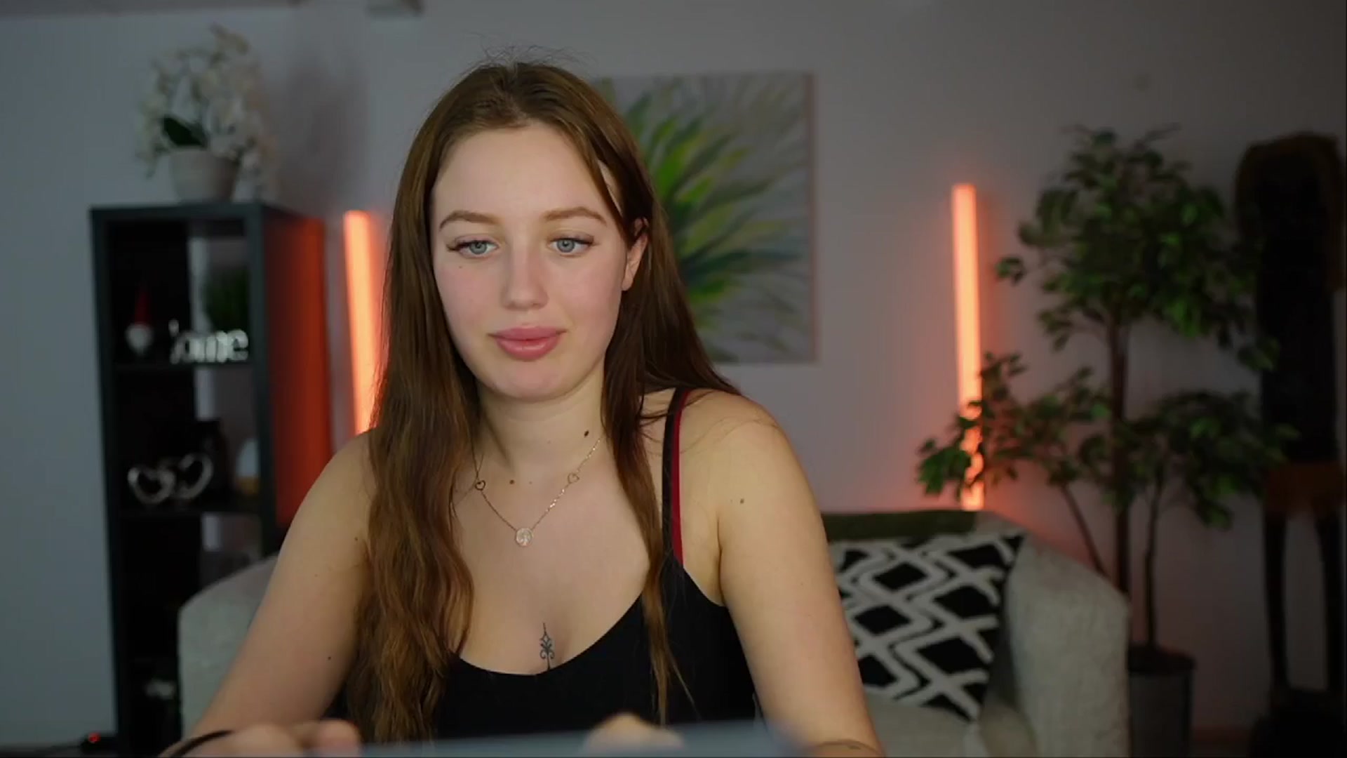 Gallery image thumbnail from Brianna_Nice's myfreecams stream on, 12/29/2024, 21:23 image 16 of 20