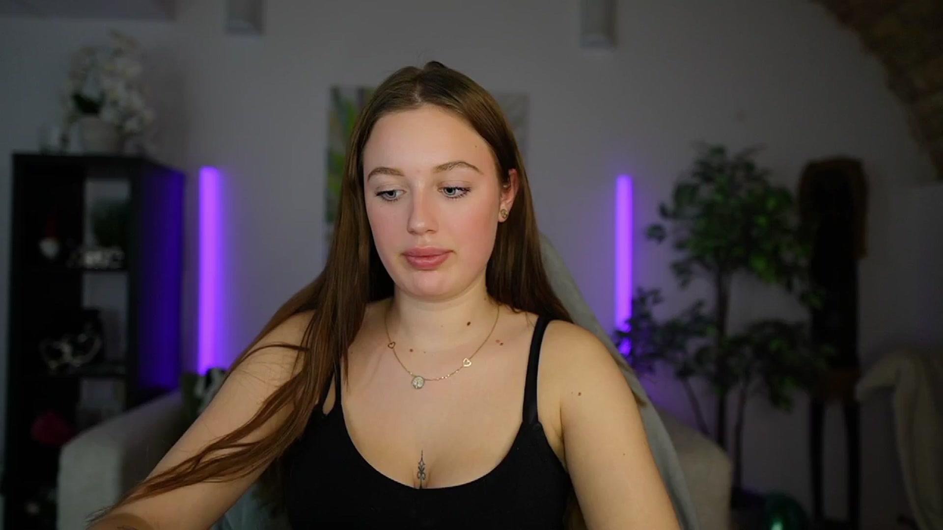Gallery image thumbnail from Brianna_Nice's myfreecams stream on, 01/15/2025, 20:51 image 11 of 20