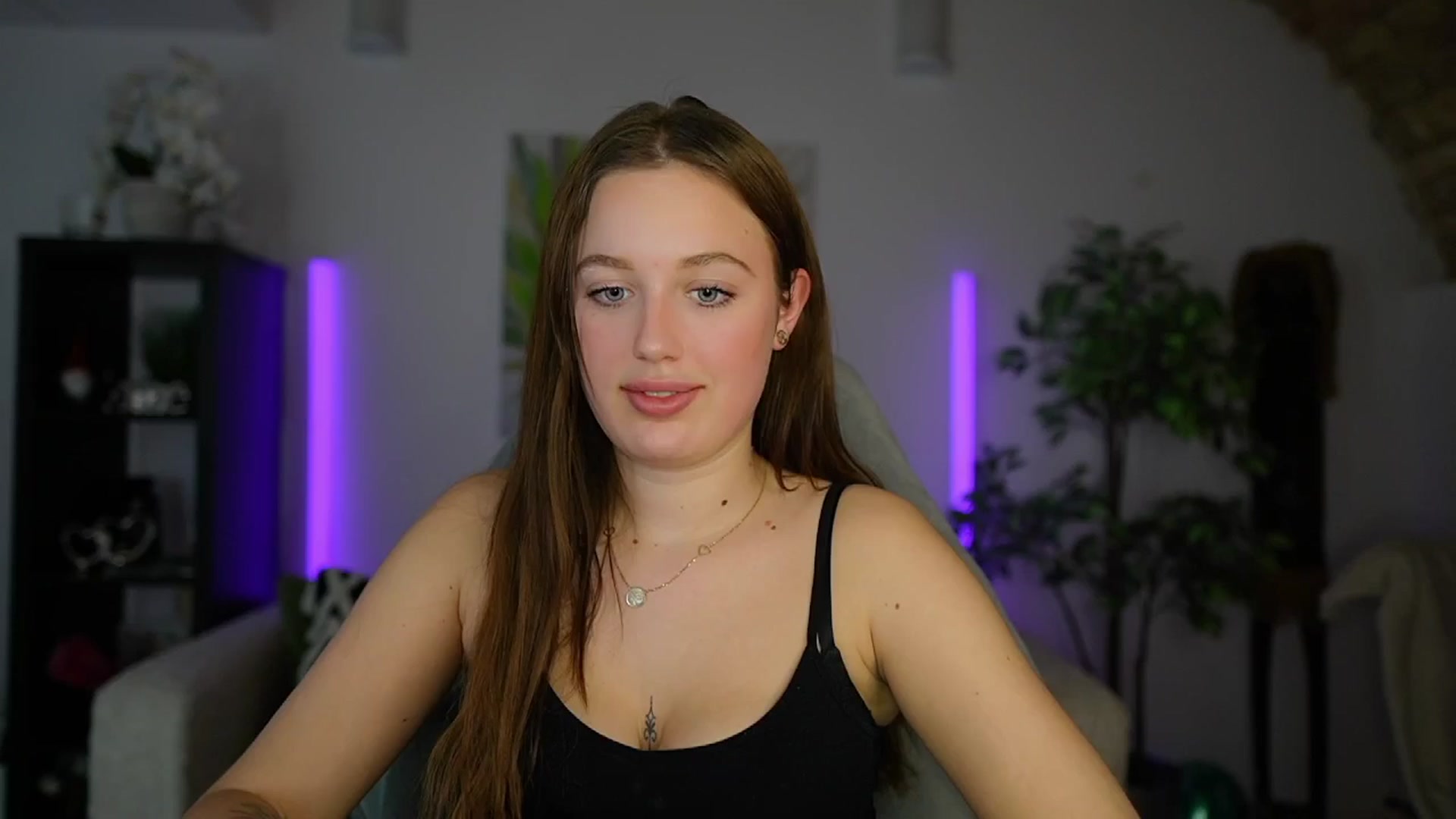 Gallery image thumbnail from Brianna_Nice's myfreecams stream on, 01/15/2025, 20:51 image 7 of 20