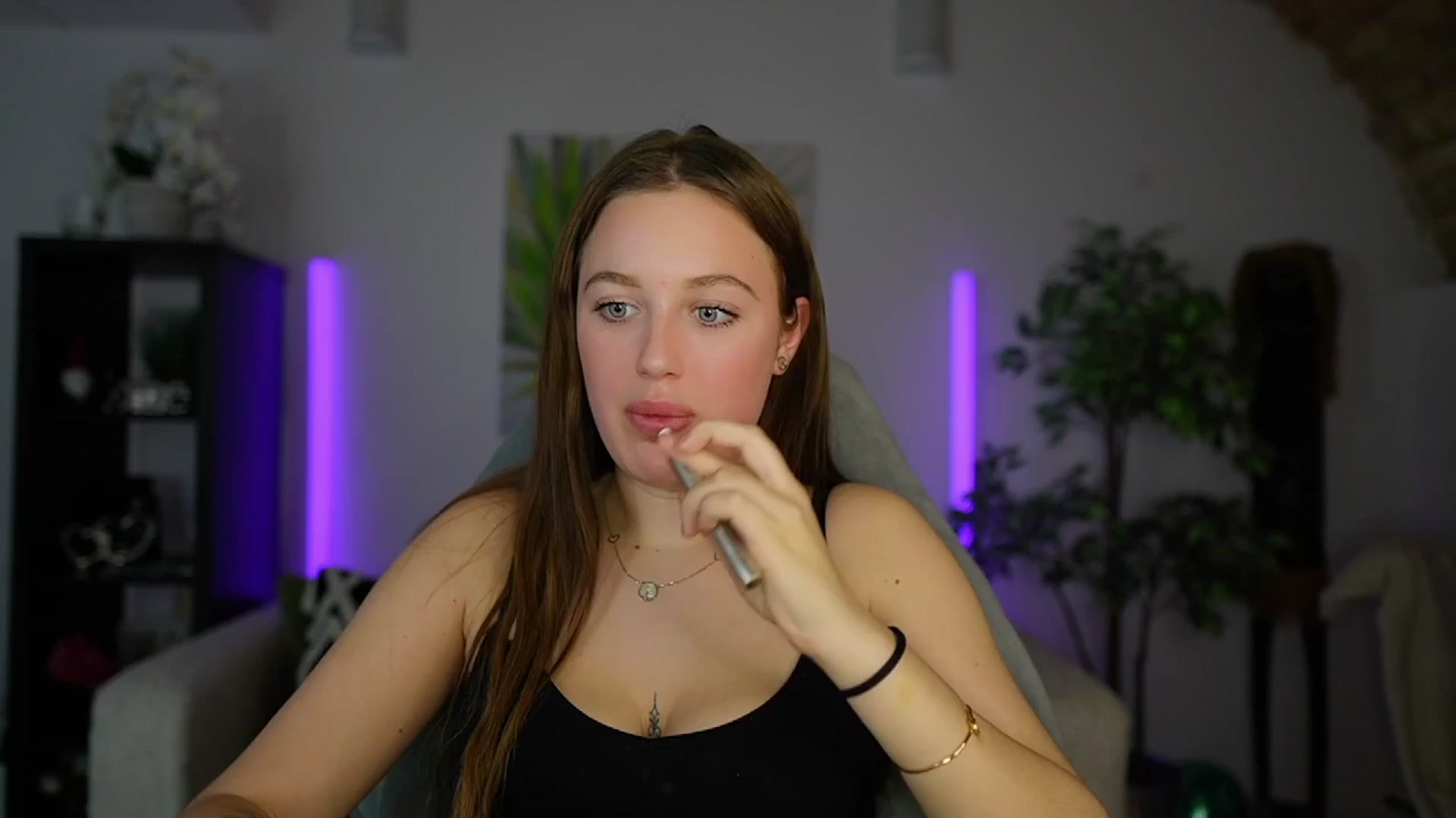 Gallery image thumbnail from Brianna_Nice's myfreecams stream on, 01/15/2025, 20:51 image 19 of 20