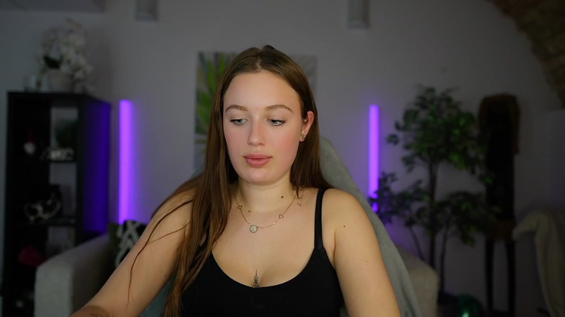 Gallery image thumbnail from Brianna_Nice's myfreecams stream on, 01/15/2025, 20:51 image 17 of 20