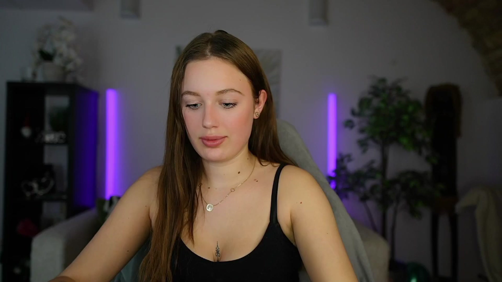 Gallery image thumbnail from Brianna_Nice's myfreecams stream on, 01/15/2025, 20:51 image 4 of 20