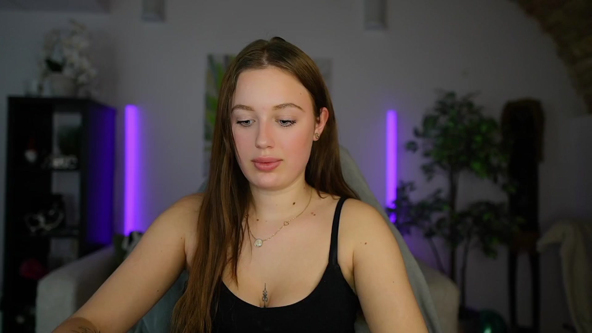 Gallery image thumbnail from Brianna_Nice's myfreecams stream on, 01/15/2025, 20:51 image 5 of 20