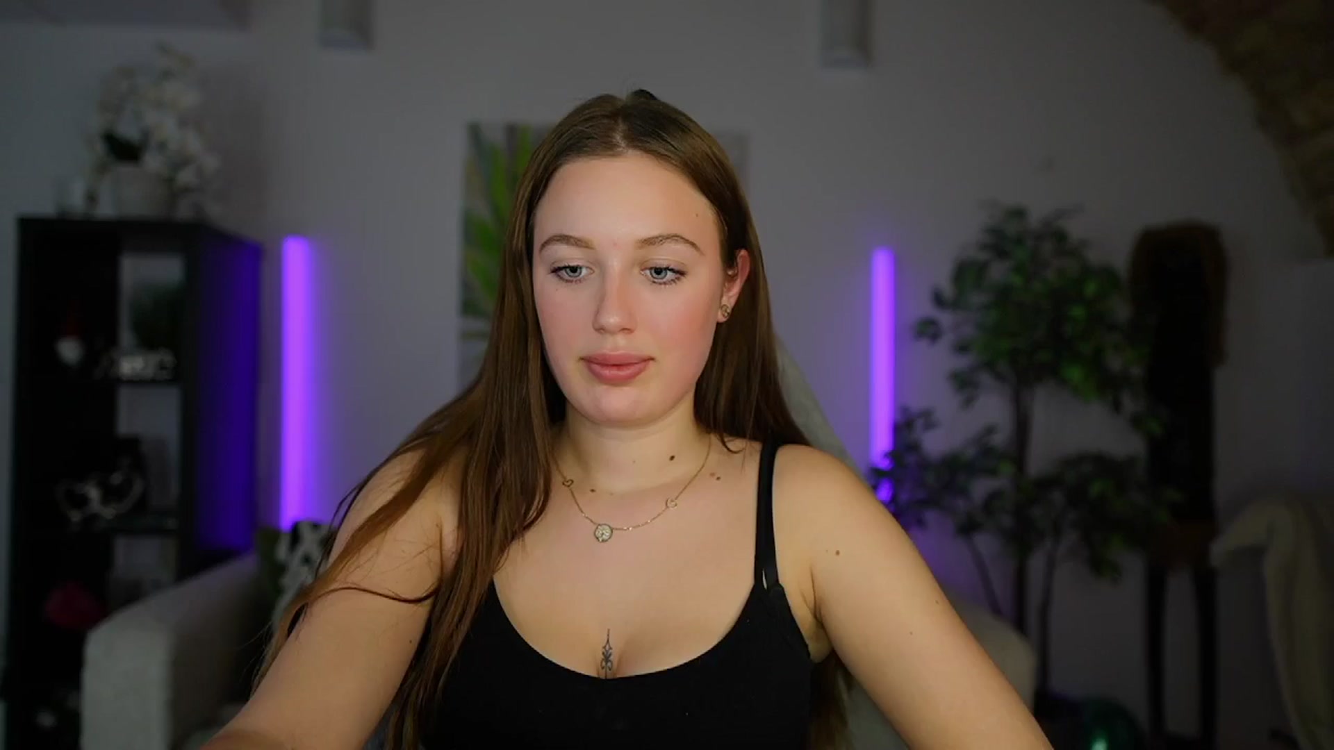 Gallery image thumbnail from Brianna_Nice's myfreecams stream on, 01/15/2025, 20:51 image 14 of 20