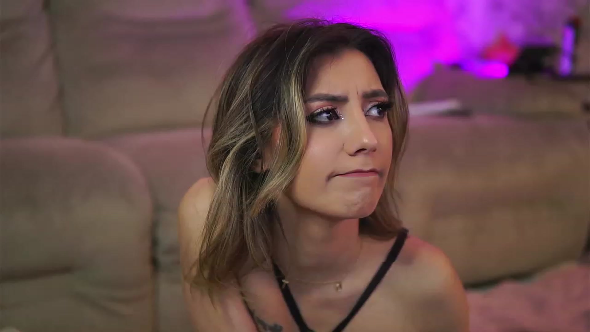 Gallery image thumbnail from Briannaa_wade's myfreecams stream on, 04/19/2023, 14:41 image 2 of 20
