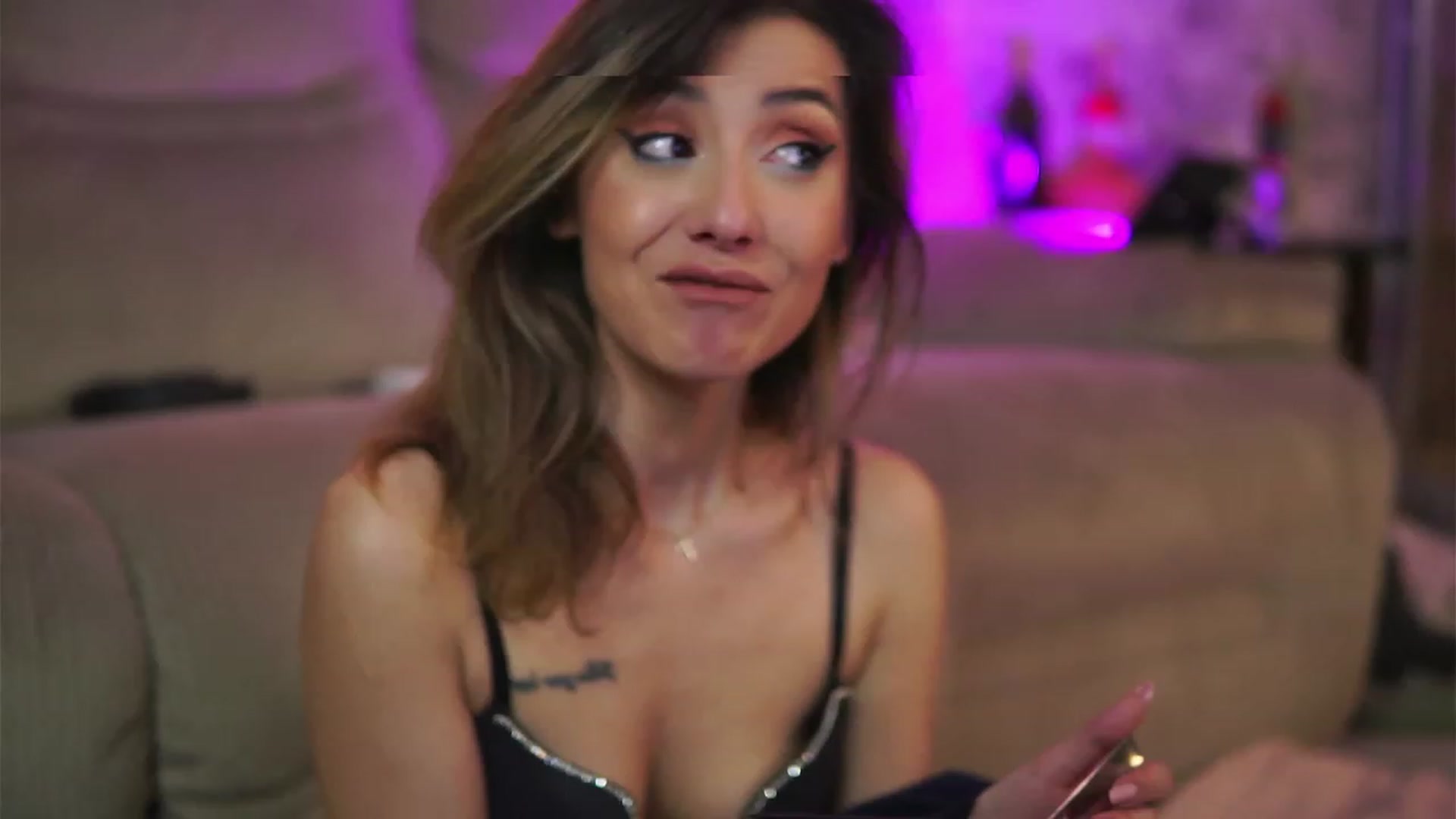 Gallery image thumbnail from Briannaa_wade's myfreecams stream on, 04/21/2023, 18:20 image 13 of 20
