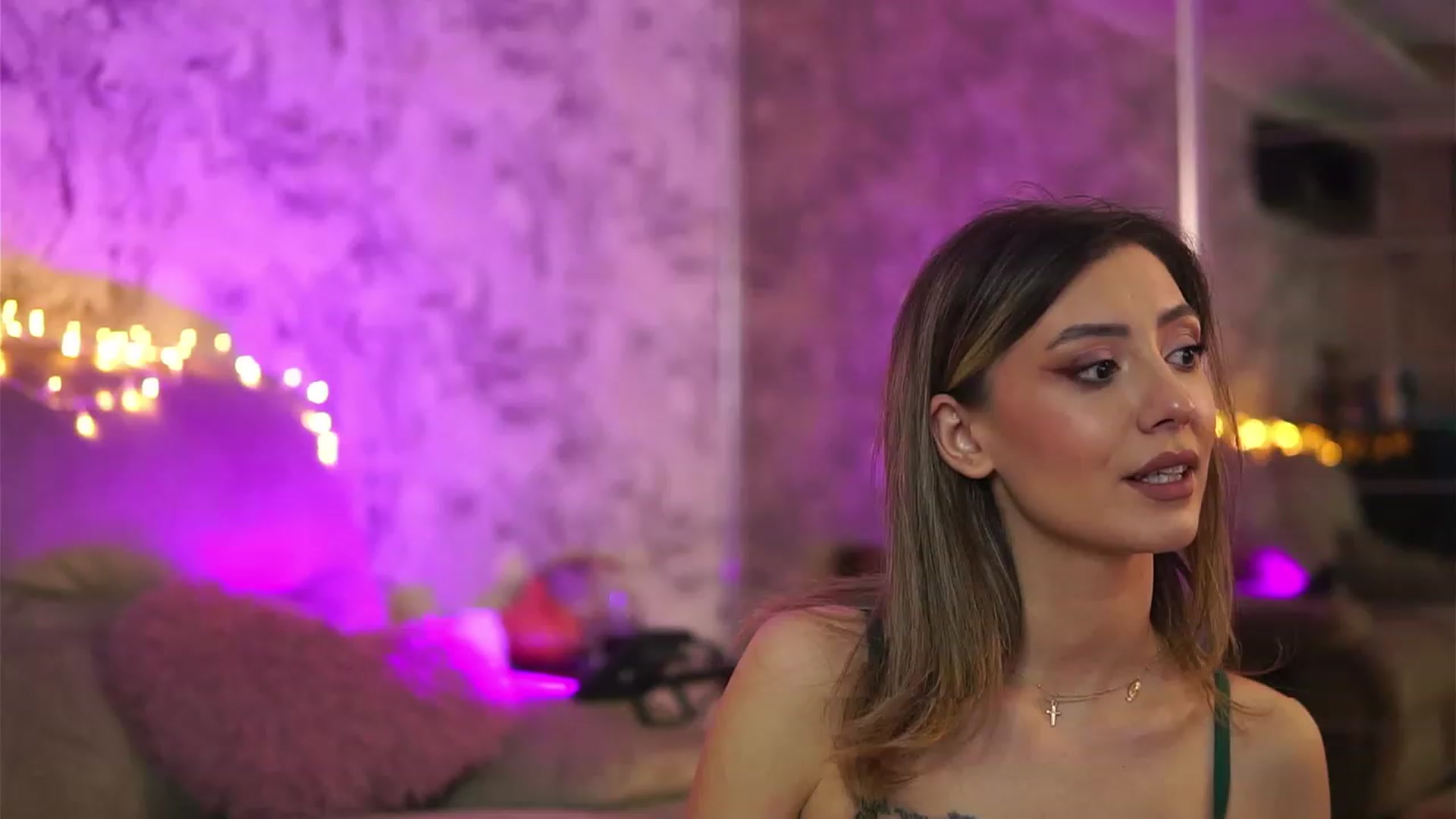 Gallery image thumbnail from Briannaa_wade's myfreecams stream on, 04/25/2023, 16:35 image 6 of 20
