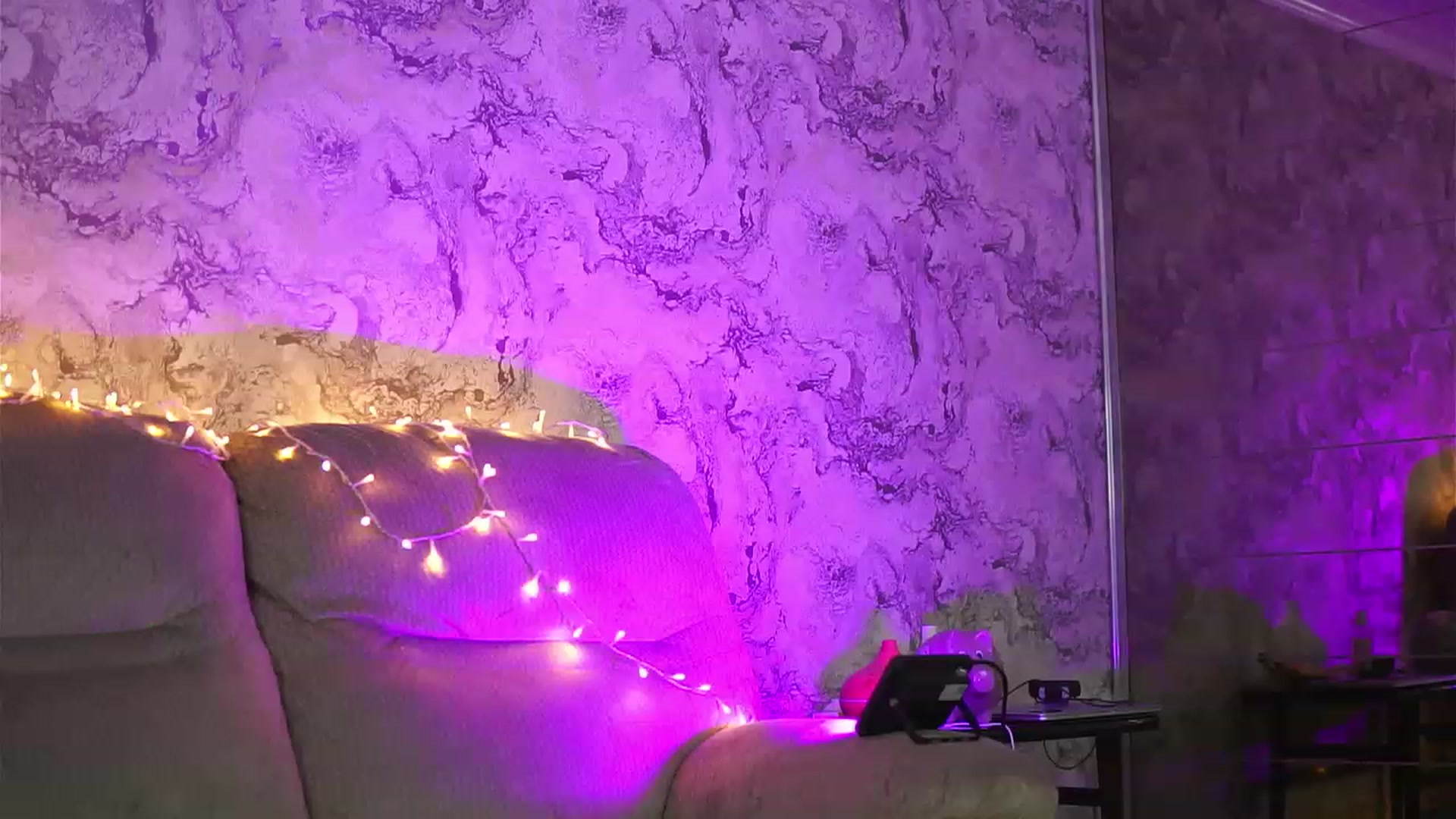 Gallery image thumbnail from Briannaa_wade's myfreecams stream on, 04/30/2023, 11:15 image 18 of 20