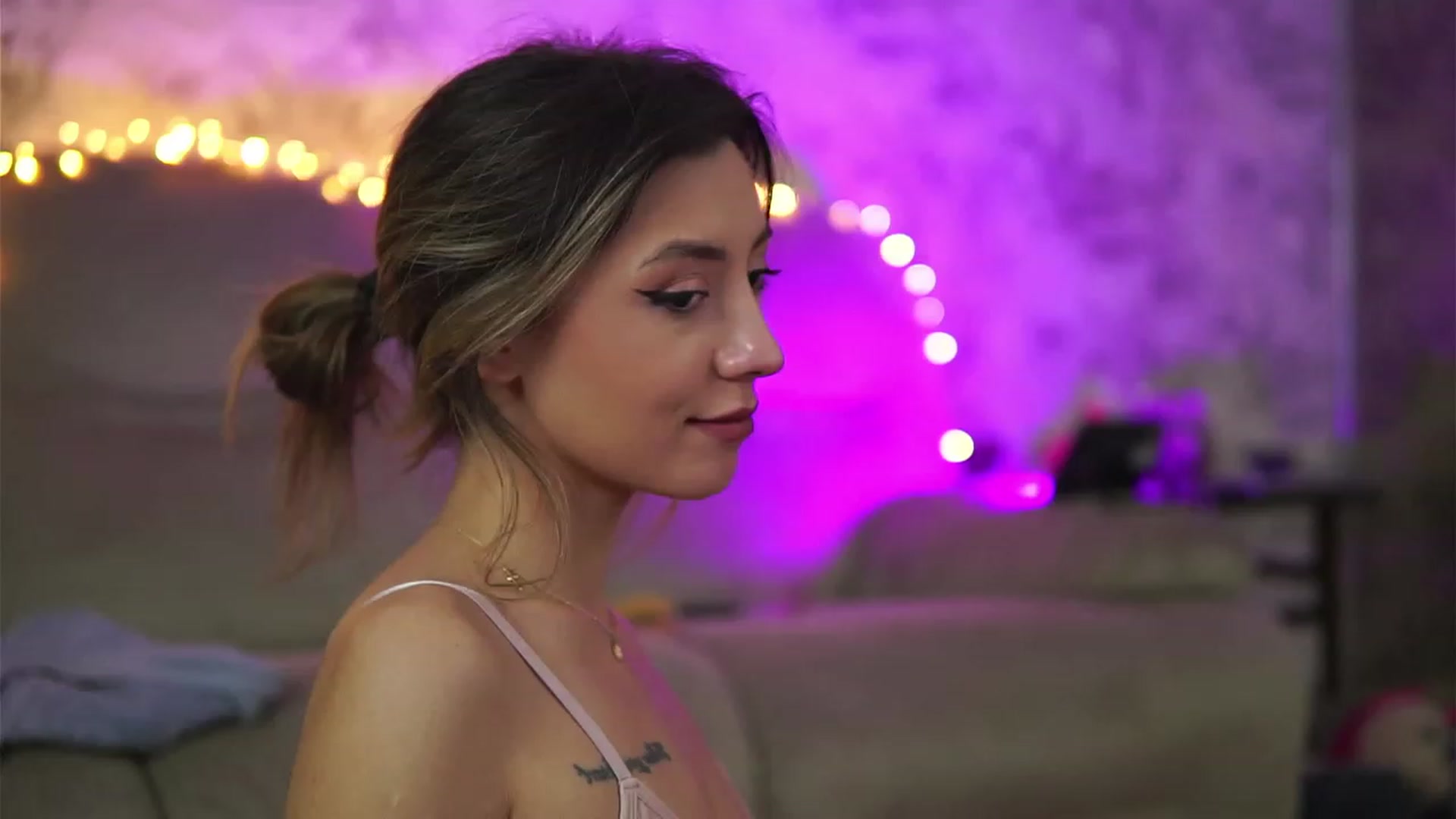 Gallery image thumbnail from Briannaa_wade's myfreecams stream on, 04/30/2023, 15:25 image 8 of 20