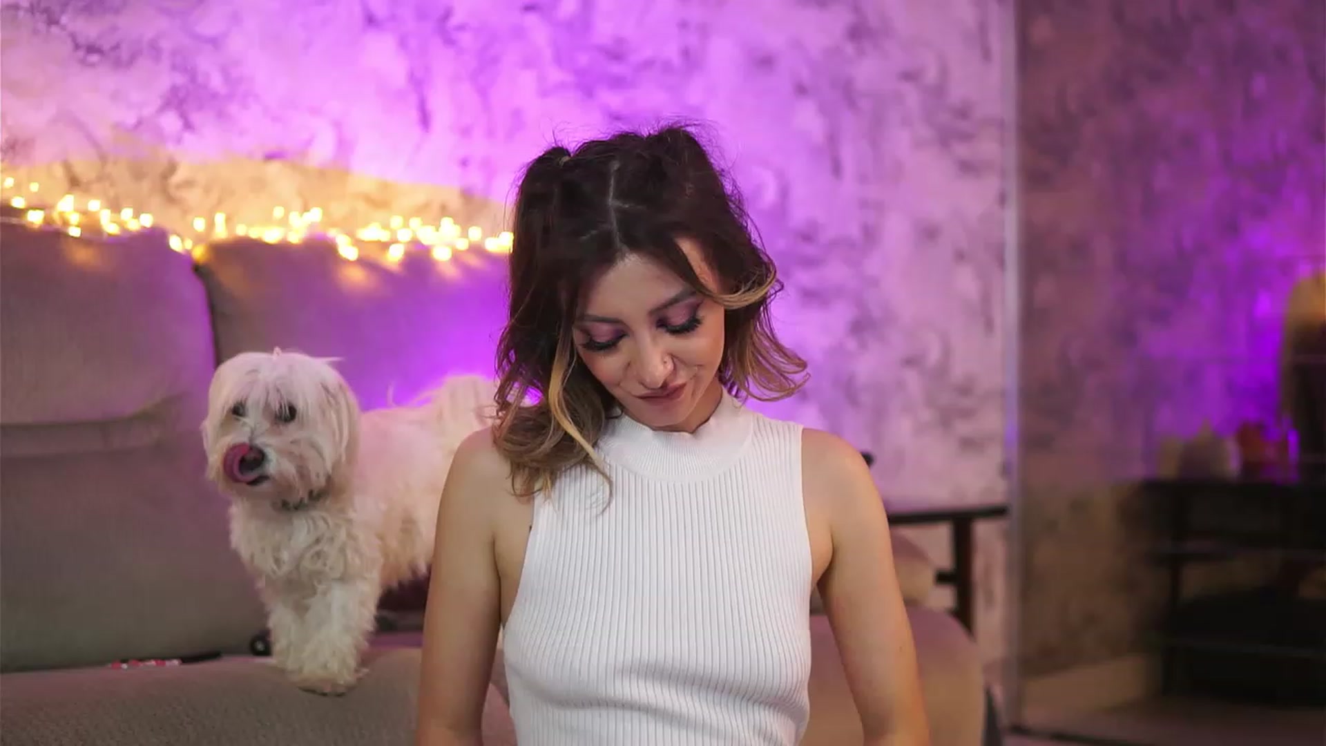 Gallery image thumbnail from Briannaa_wade's myfreecams stream on, 05/30/2023, 16:05 image 13 of 20
