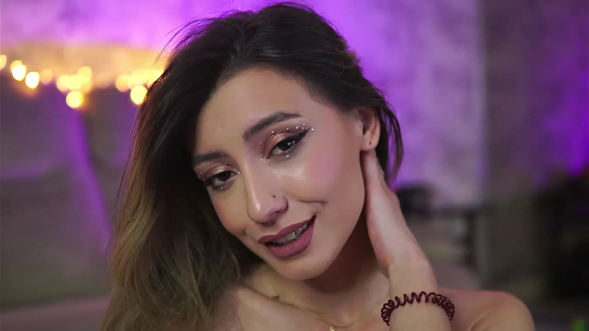 Gallery image thumbnail from Briannaa_wade's myfreecams stream on, 06/08/2023, 15:46 image 8 of 20