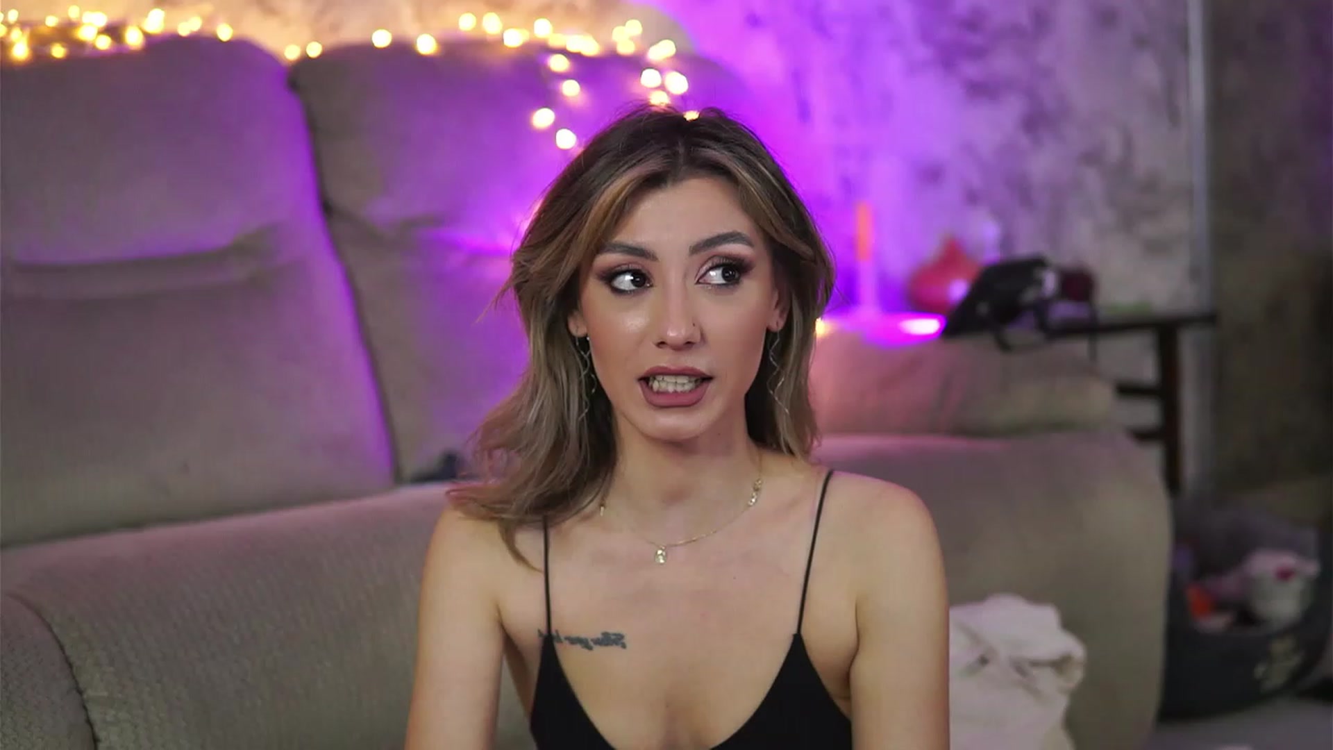 Gallery image thumbnail from Briannaa_wade's myfreecams stream on, 06/15/2023, 16:34 image 5 of 20