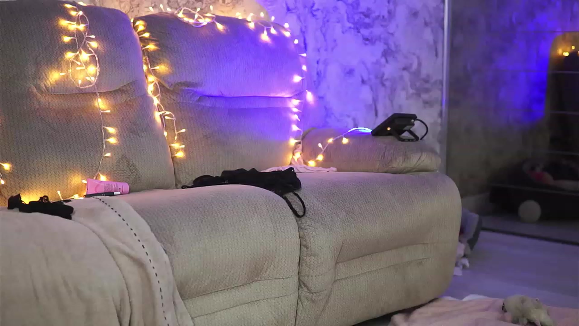 Gallery image thumbnail from Briannaa_wade's myfreecams stream on, 07/21/2023, 19:17 image 8 of 20