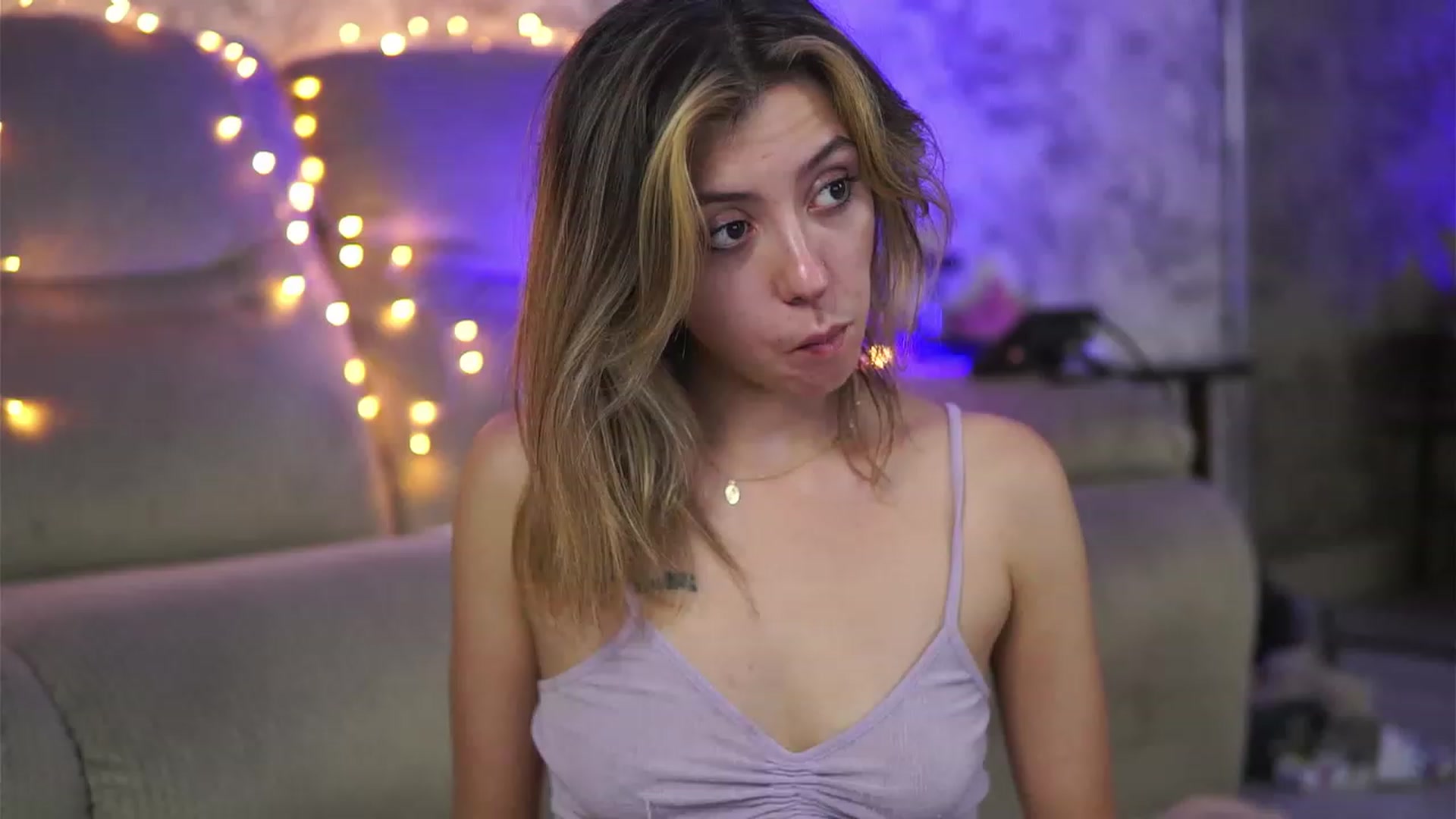 Gallery image thumbnail from Briannaa_wade's myfreecams stream on, 08/25/2023, 18:14 image 5 of 20