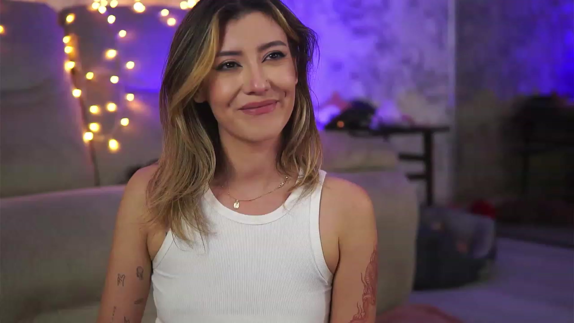 Gallery image thumbnail from Briannaa_wade's myfreecams stream on, 09/28/2023, 18:15 image 13 of 20