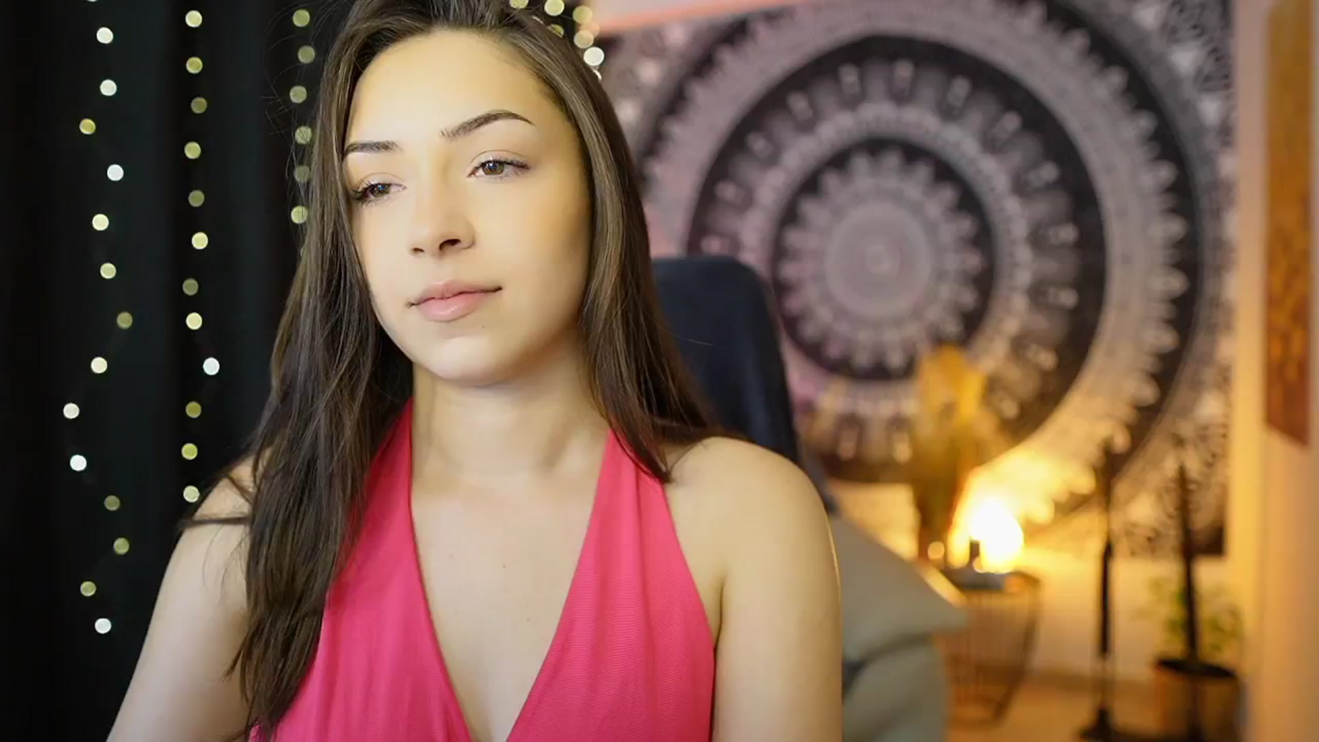 Gallery image thumbnail from Briar__Rose's myfreecams stream on, 05/08/2024, 16:30 image 19 of 20