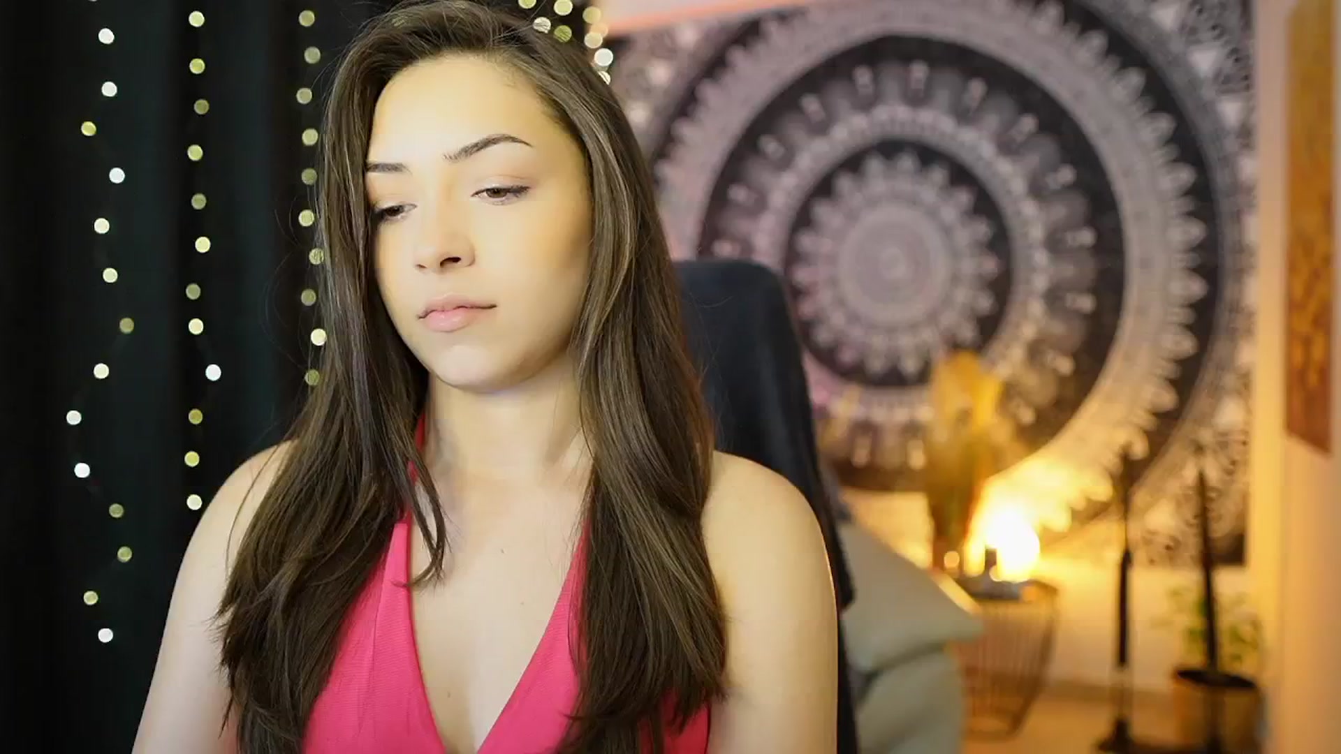 Gallery image thumbnail from Briar__Rose's myfreecams stream on, 05/08/2024, 16:30 image 3 of 20