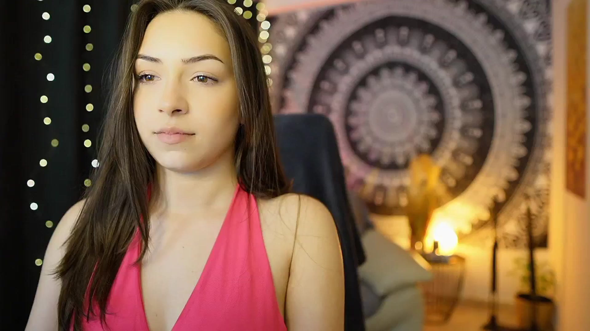 Gallery image thumbnail from Briar__Rose's myfreecams stream on, 05/08/2024, 16:57 image 5 of 20