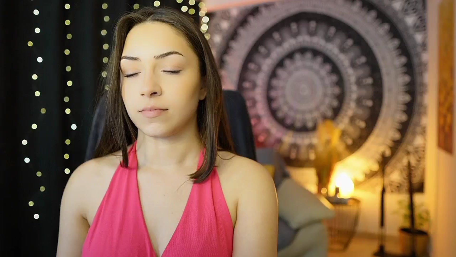 Gallery image thumbnail from Briar__Rose's myfreecams stream on, 05/08/2024, 17:56 image 15 of 20