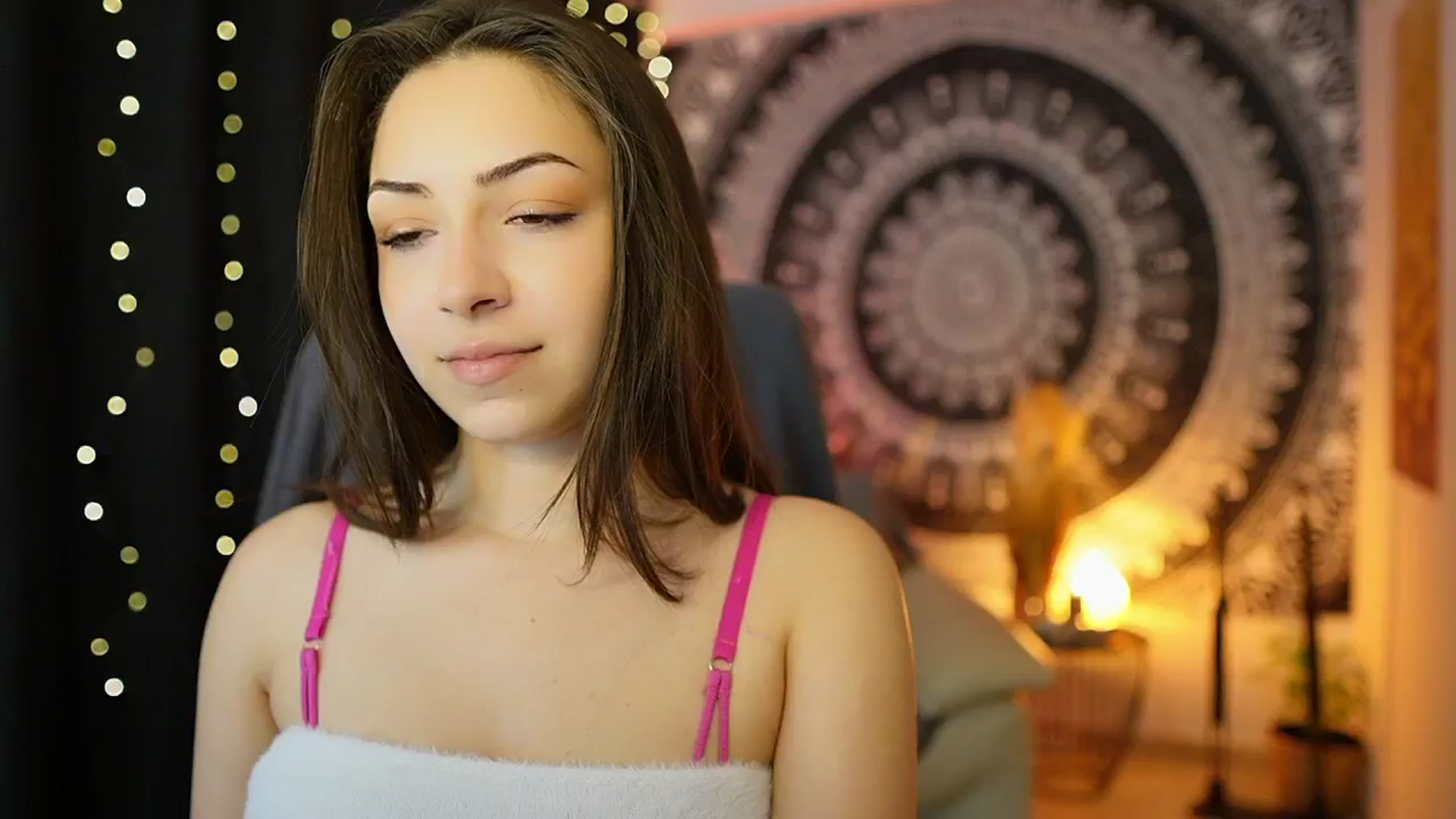 Gallery image thumbnail from Briar__Rose's myfreecams stream on, 05/09/2024, 14:30 image 4 of 20