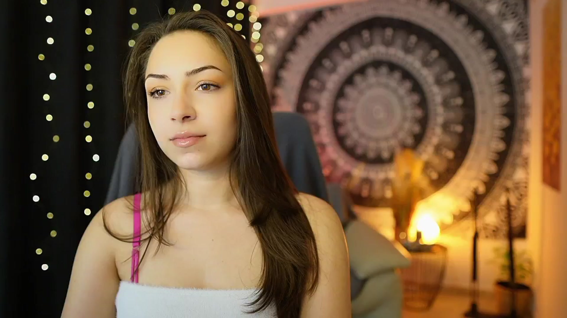 Gallery image thumbnail from Briar__Rose's myfreecams stream on, 05/09/2024, 16:10 image 4 of 20