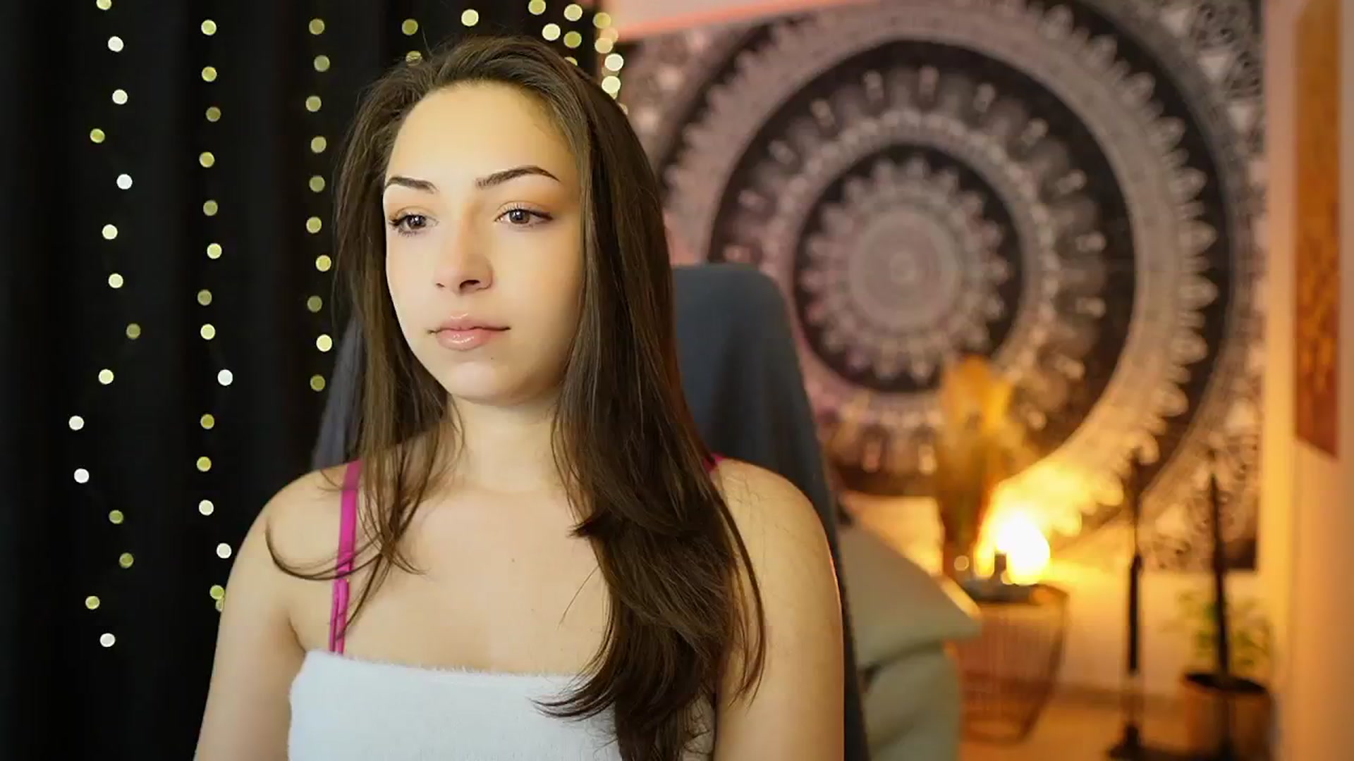 Gallery image thumbnail from Briar__Rose's myfreecams stream on, 05/09/2024, 16:10 image 5 of 20