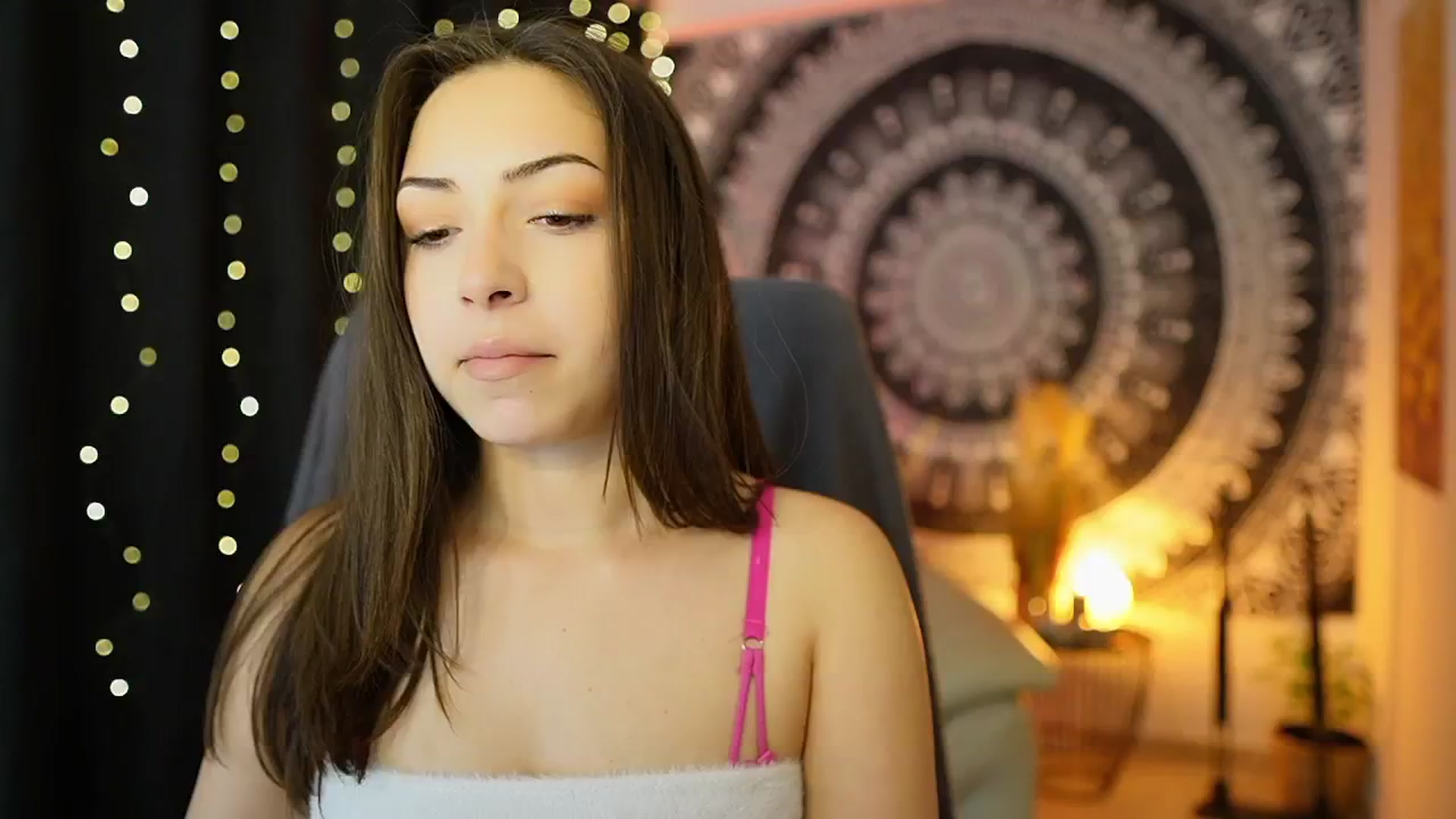 Gallery image thumbnail from Briar__Rose's myfreecams stream on, 05/09/2024, 16:38 image 12 of 20