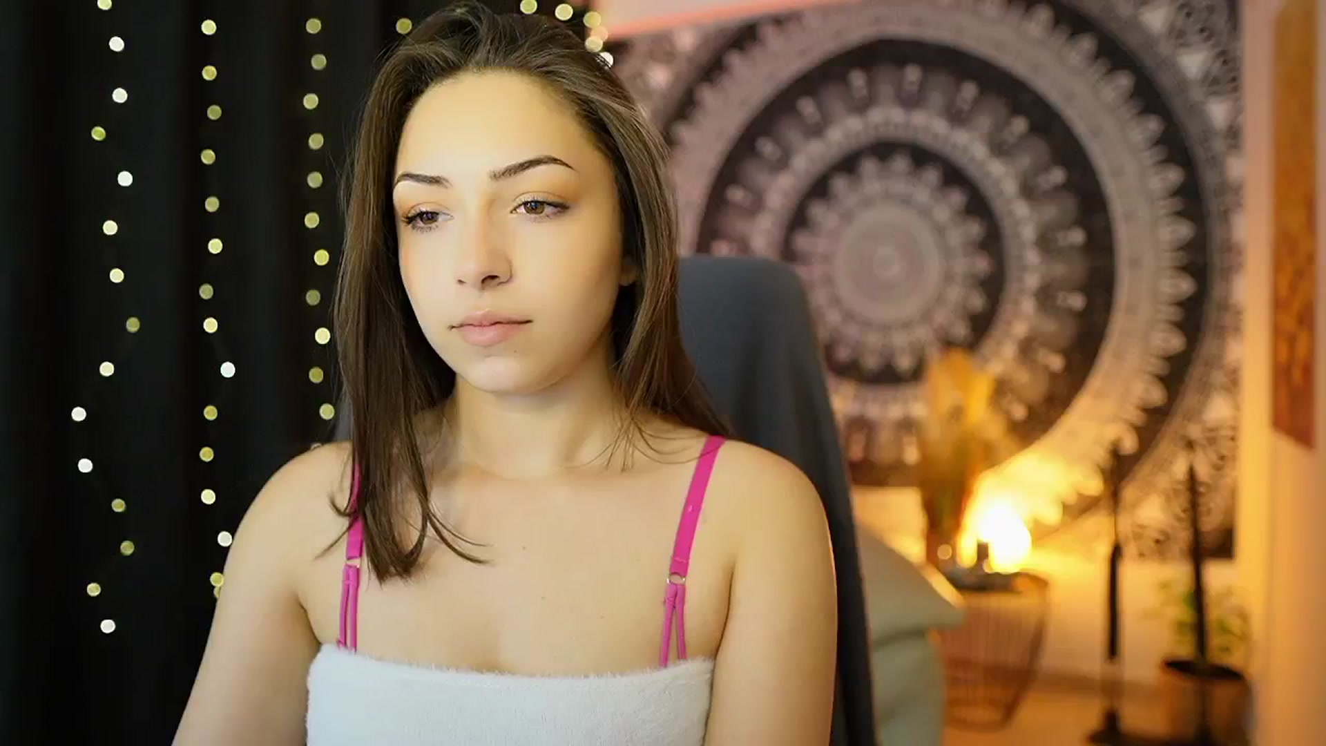 Gallery image thumbnail from Briar__Rose's myfreecams stream on, 05/09/2024, 17:15 image 2 of 20