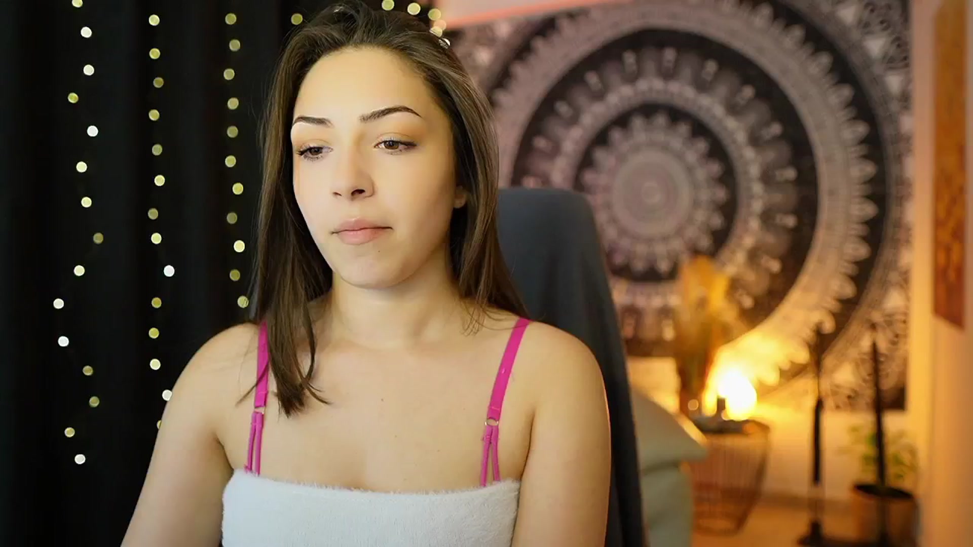 Gallery image thumbnail from Briar__Rose's myfreecams stream on, 05/09/2024, 17:15 image 1 of 20