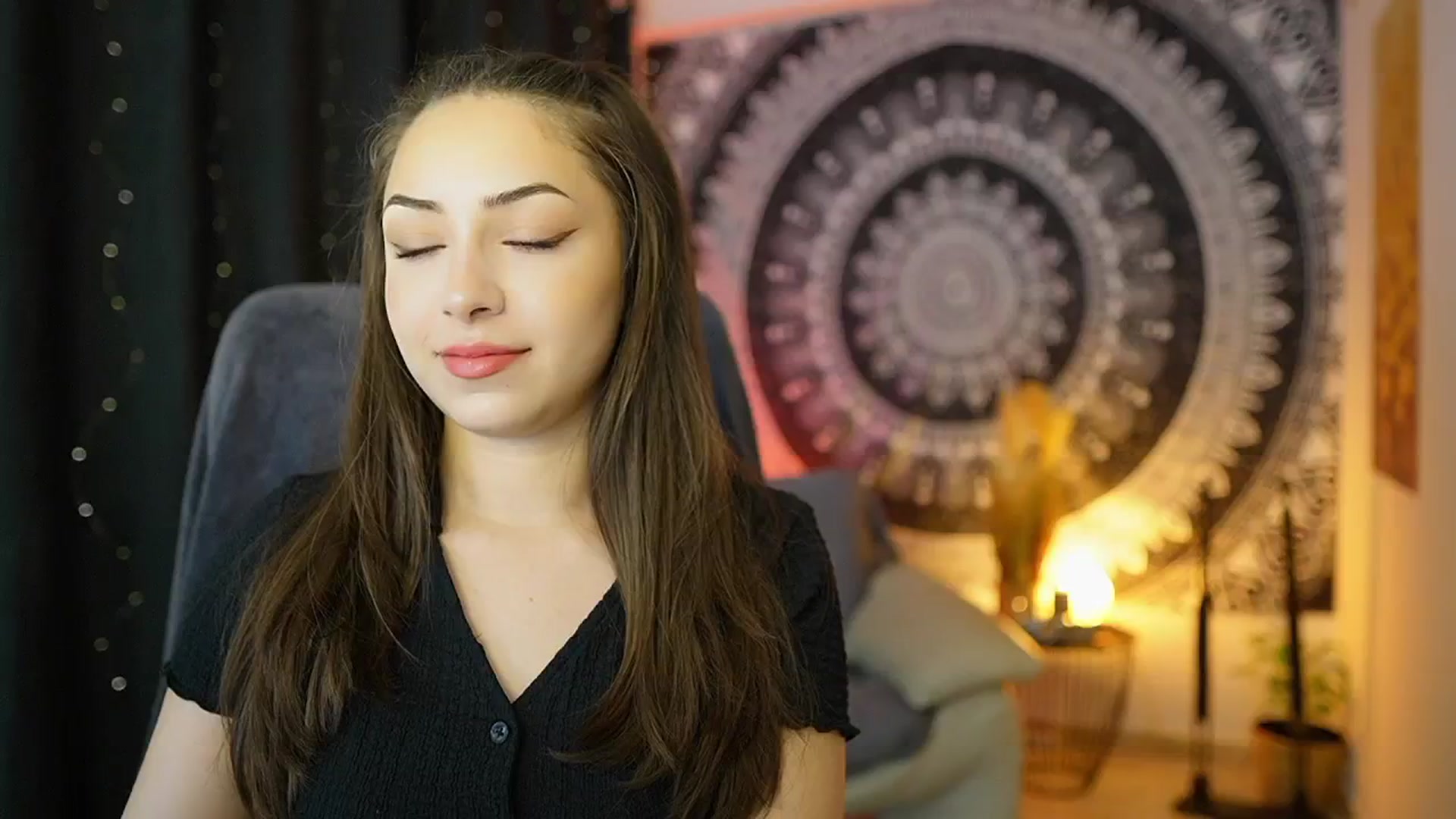Gallery image thumbnail from Briar__Rose's myfreecams stream on, 05/10/2024, 13:52 image 12 of 20
